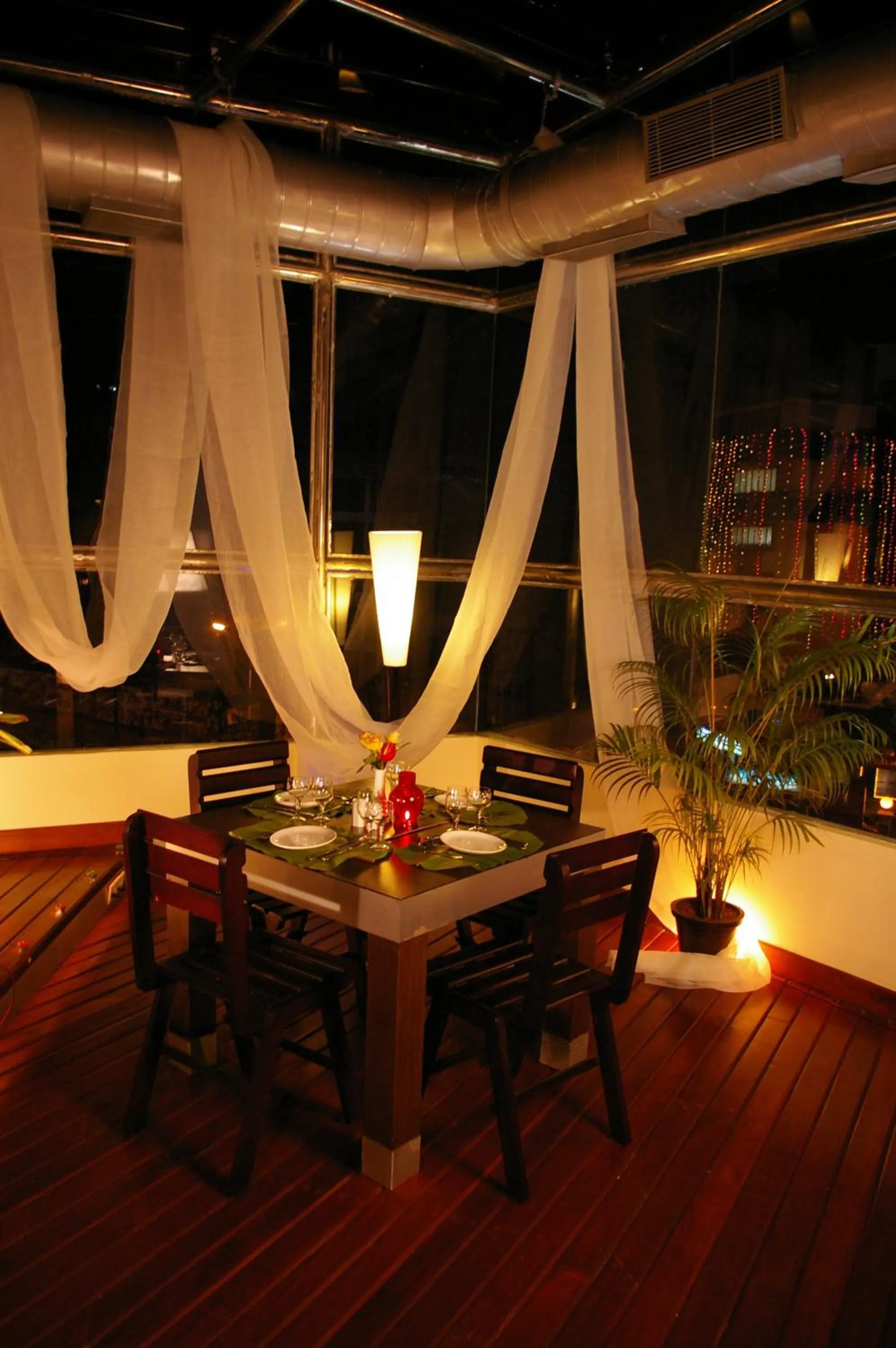 Restaurant/places to eat in Gokulam Park