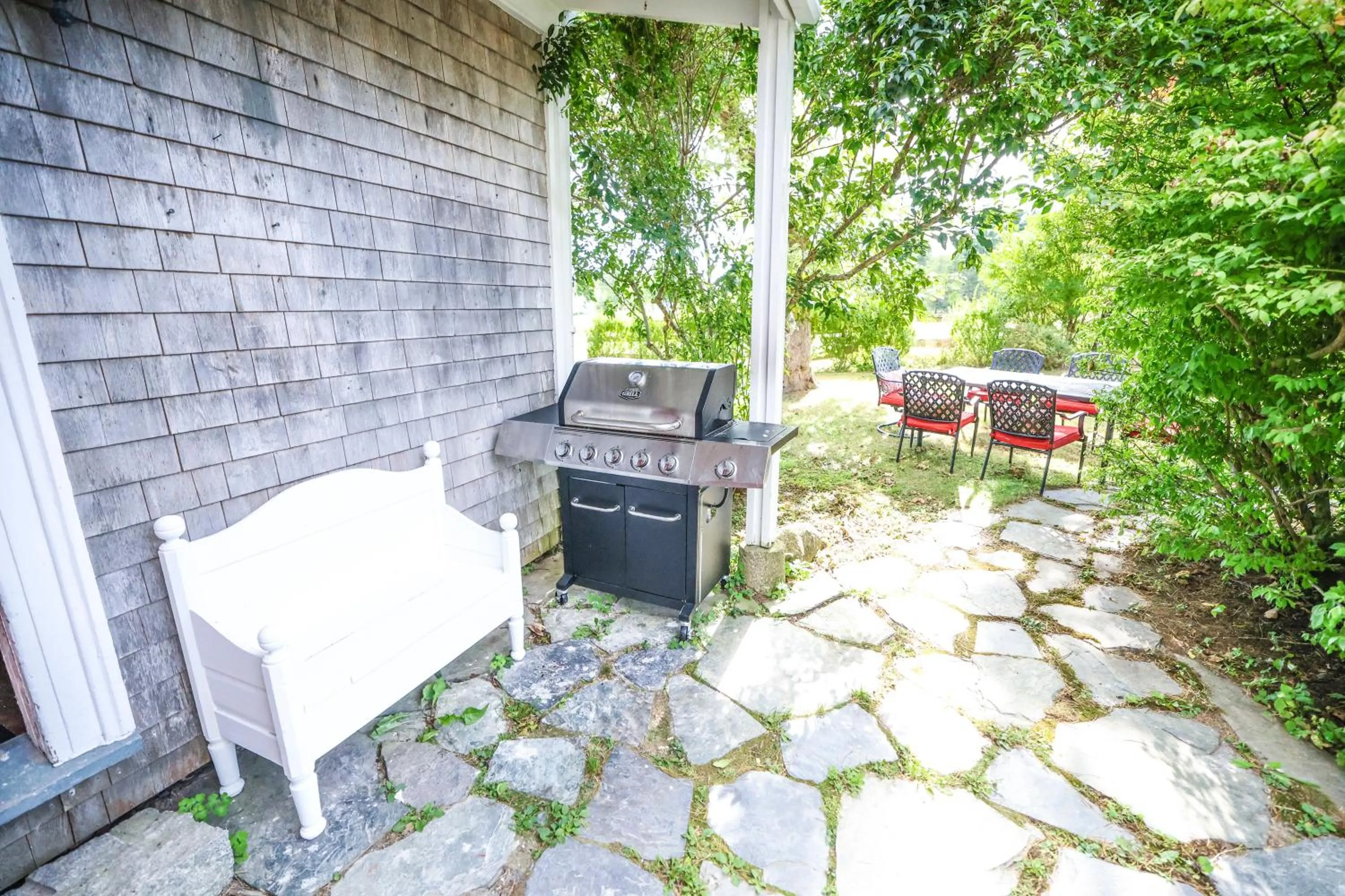 The Kitch'inn - Boutique Inn and Wine Bar