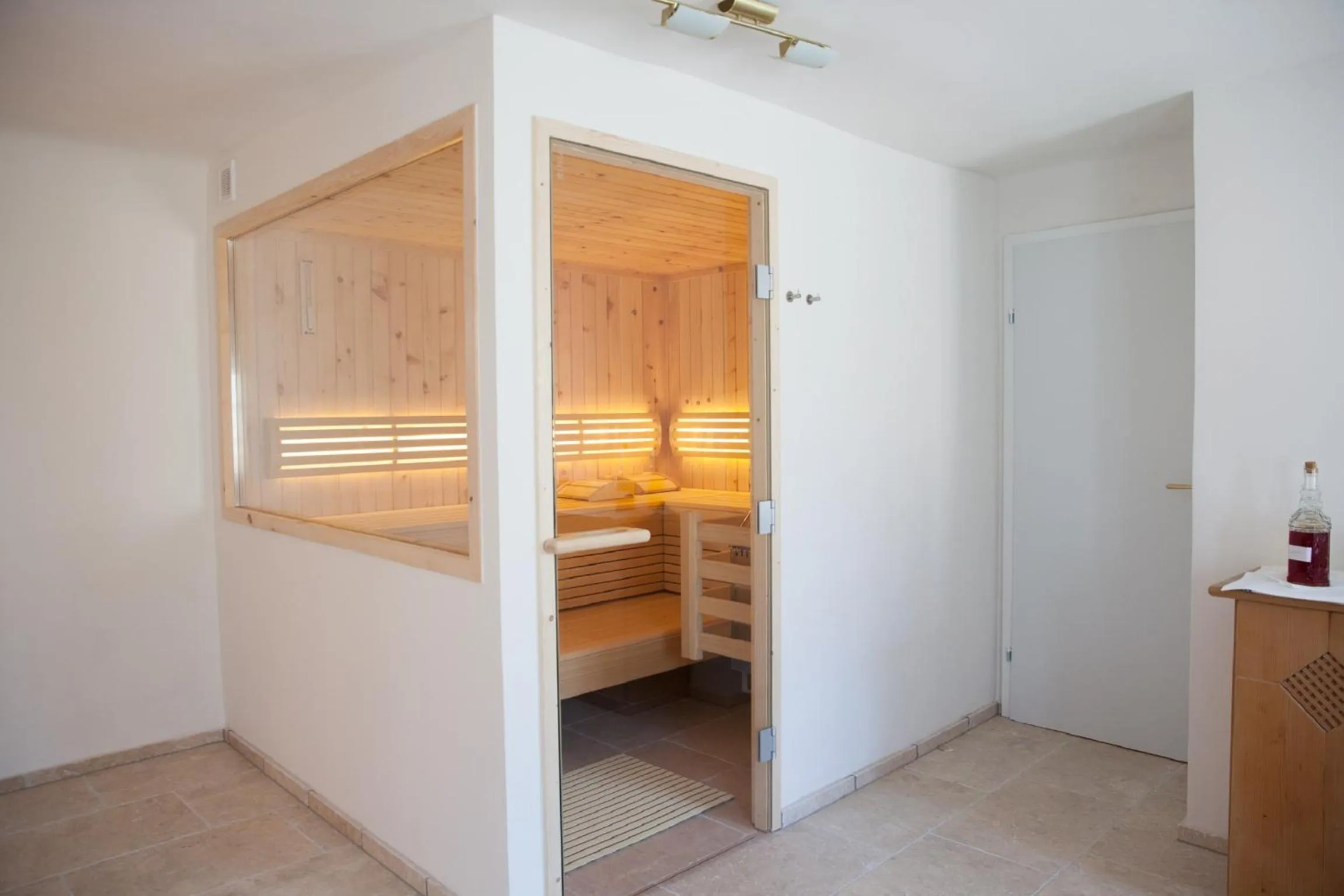 Sauna, Bed in Gasthof zum Goldenen Anker