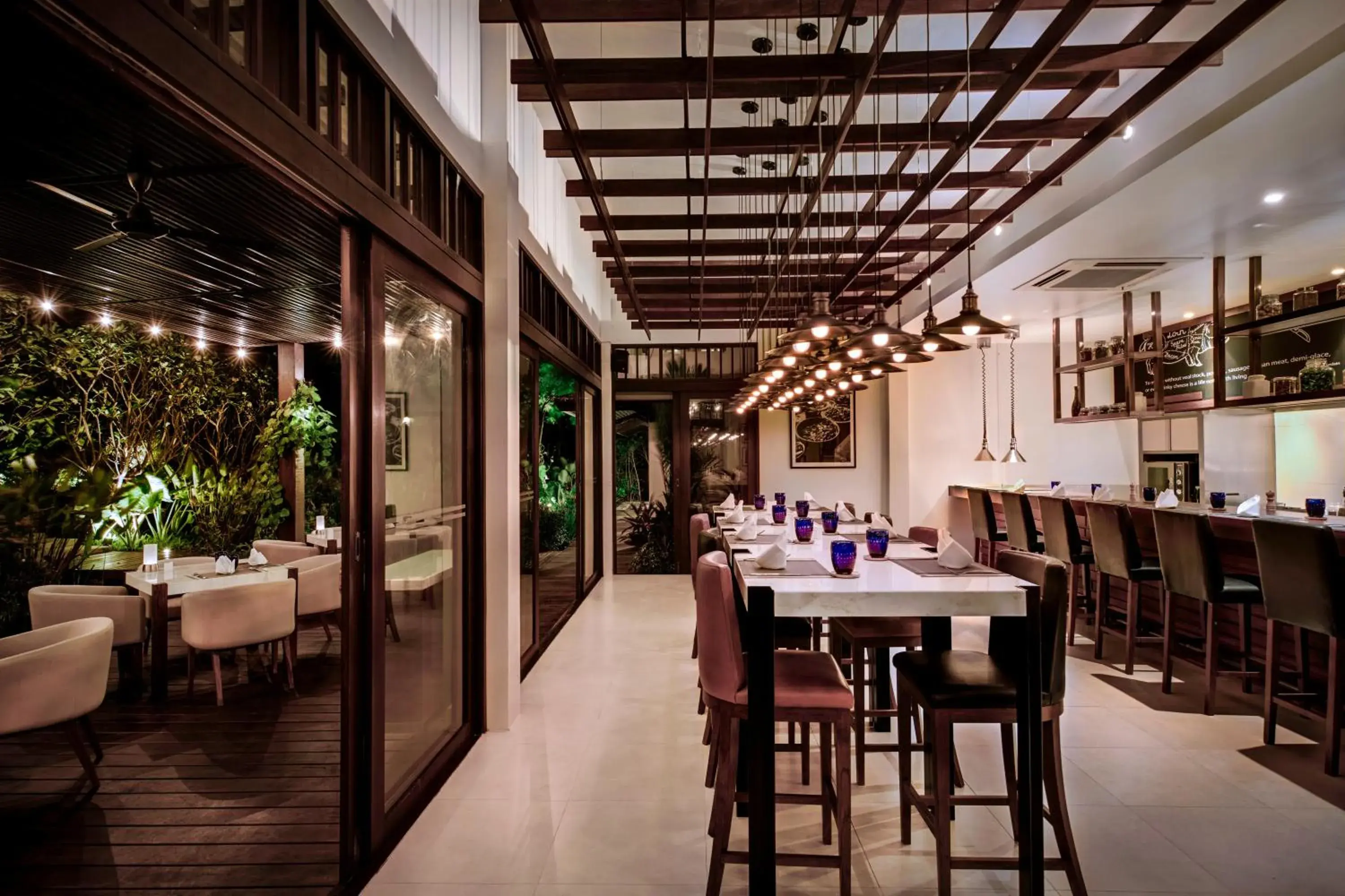 Restaurant/places to eat in SAii Koh Samui Villas - Adult only 12 plus Restaurant/places to eat in SAii Koh Samui Villas - Adult only 12 plus