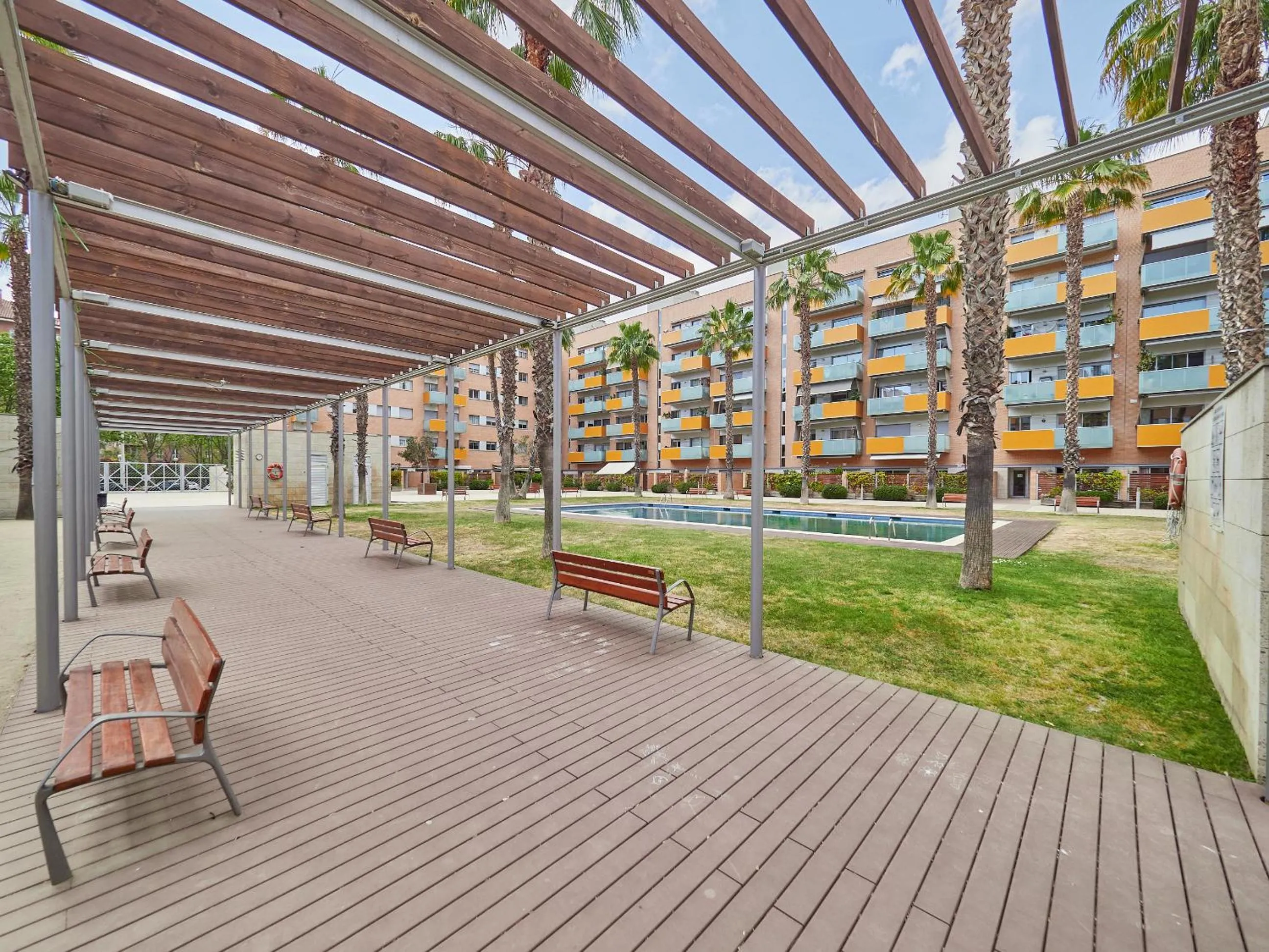 Garden in BarcelonaForRent Vila Olimpica Pool Suites