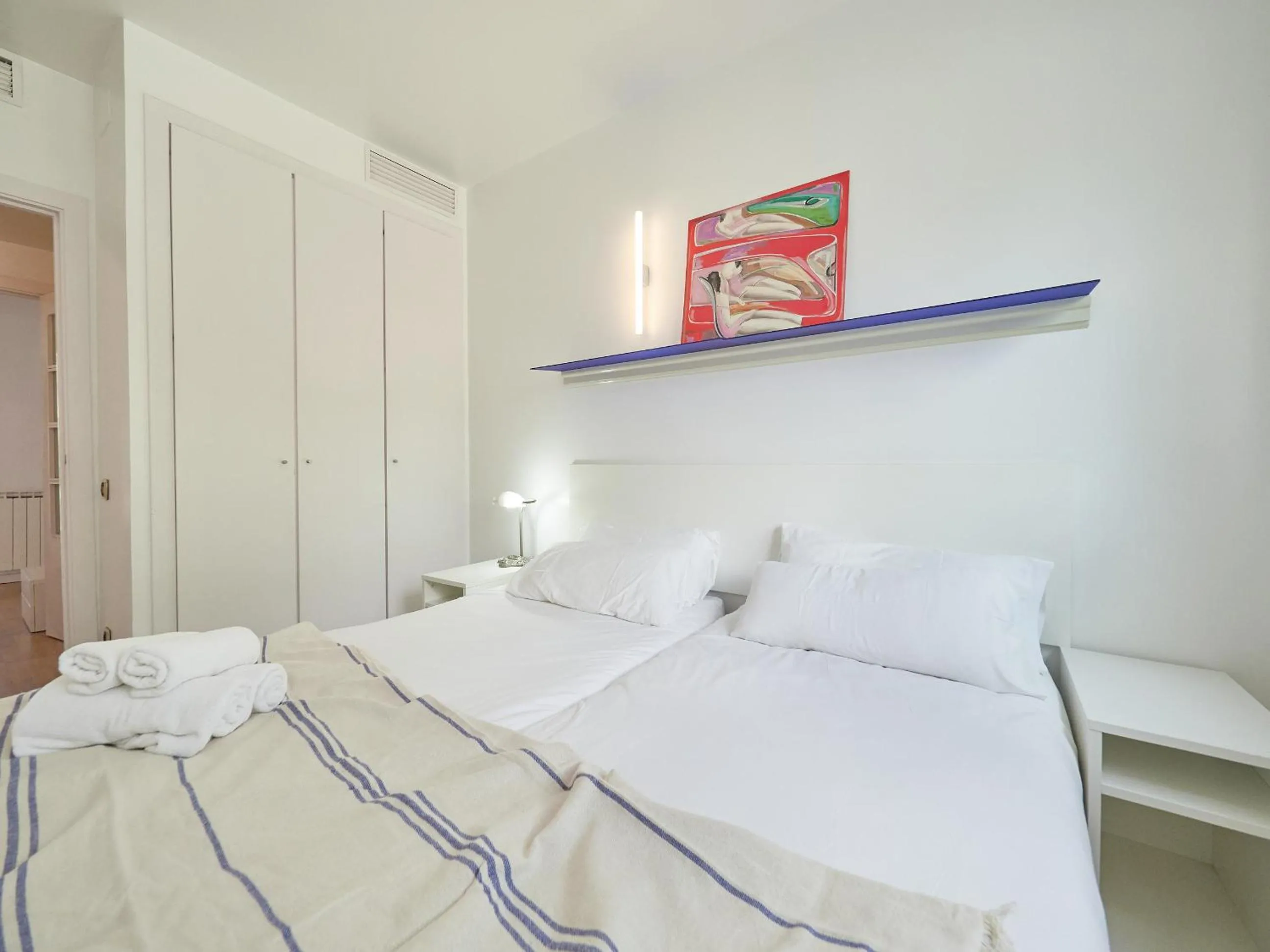 Bed in BarcelonaForRent Vila Olimpica Pool Suites