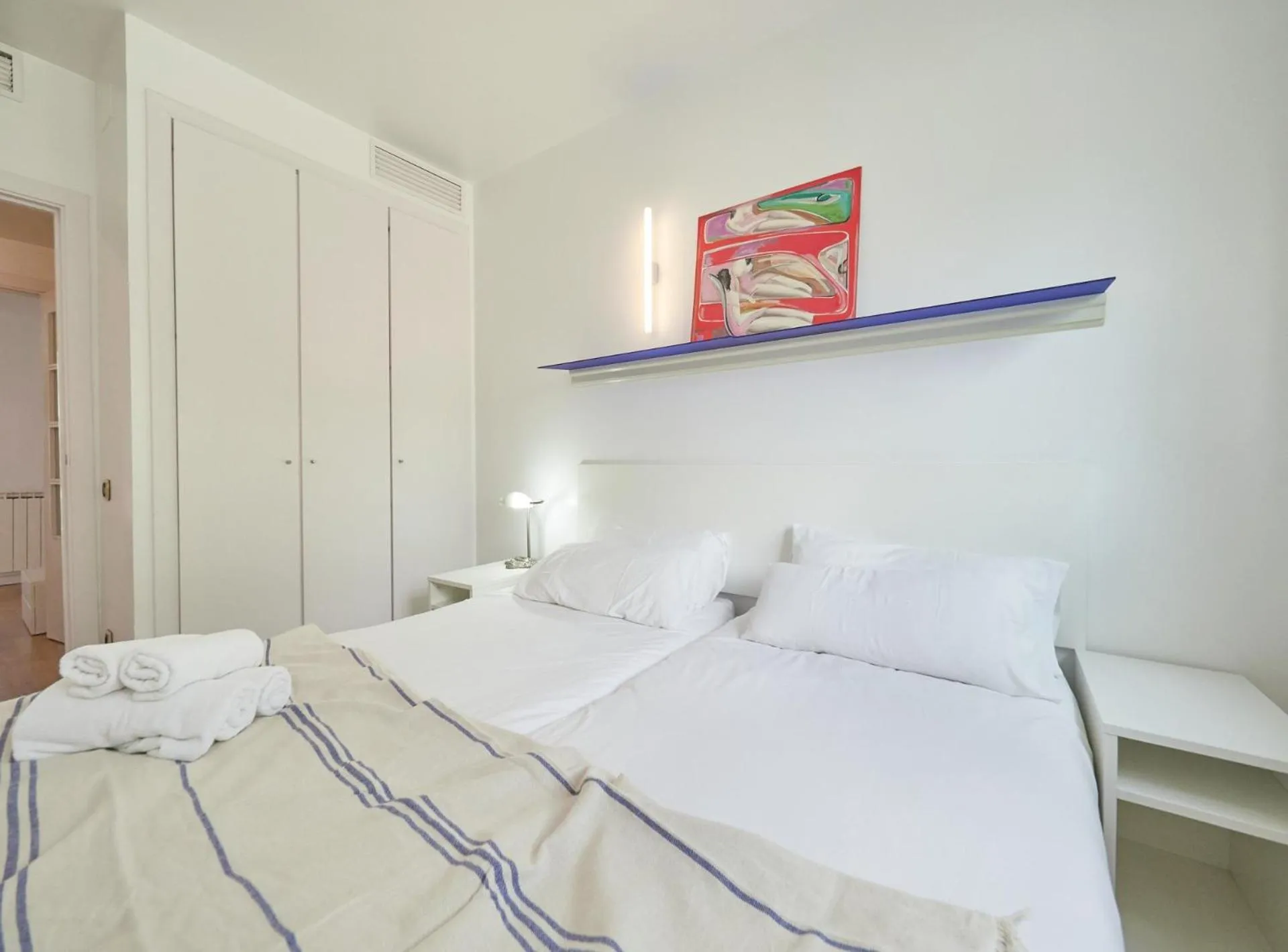 Bed in BarcelonaForRent Vila Olimpica Pool Suites