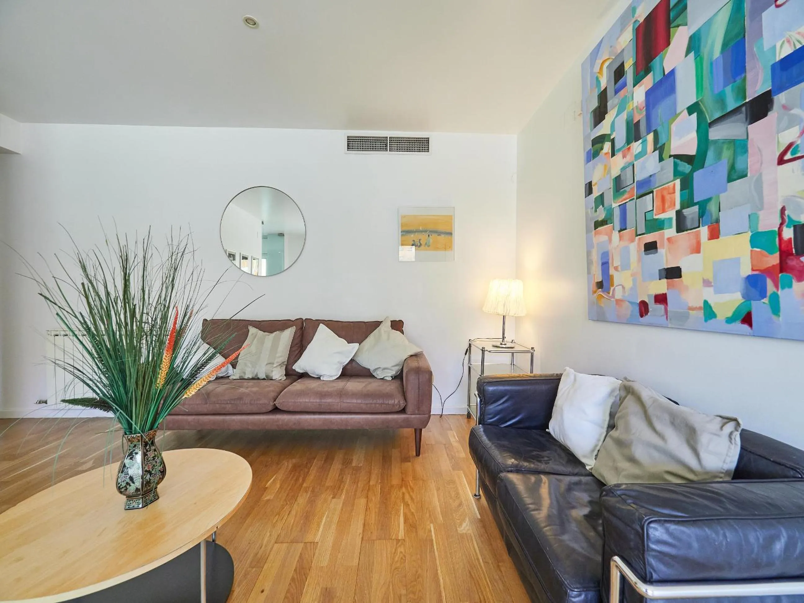 Living room in BarcelonaForRent Vila Olimpica Pool Suites
