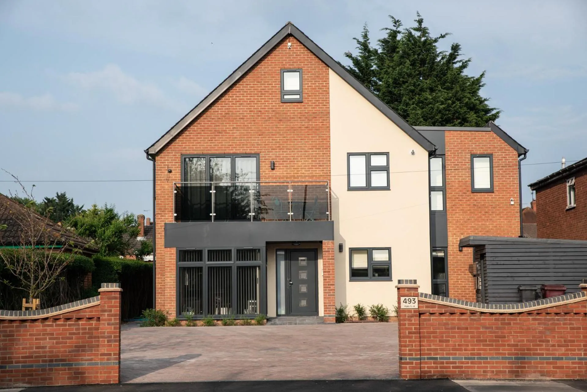 Property building in Ivory Lodge