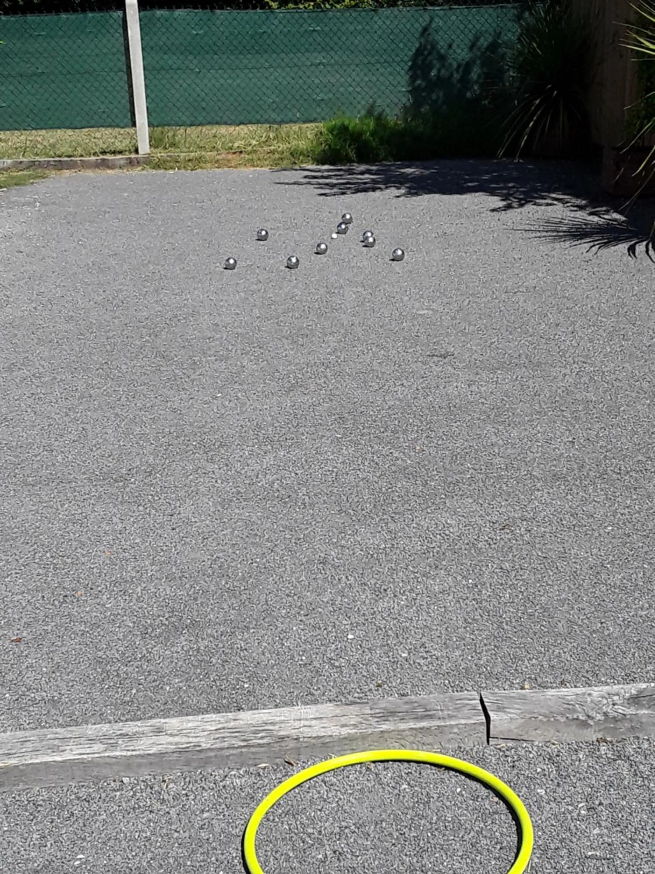 Garden in Chambre d'hôtes les Iris à Mios sur le Bassin d'Arcachon
