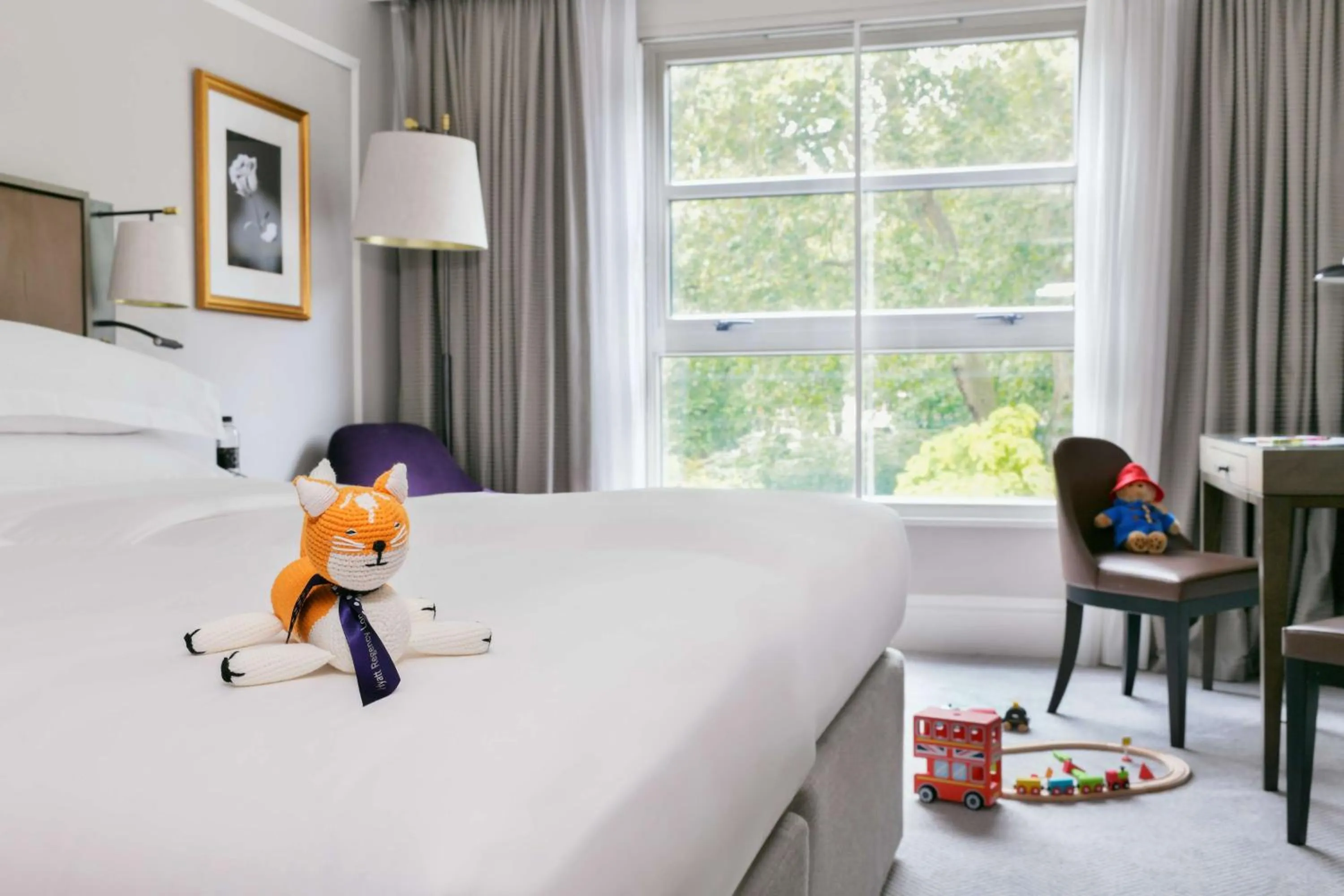 Bedroom, Bed in Hyatt Regency London - The Churchill