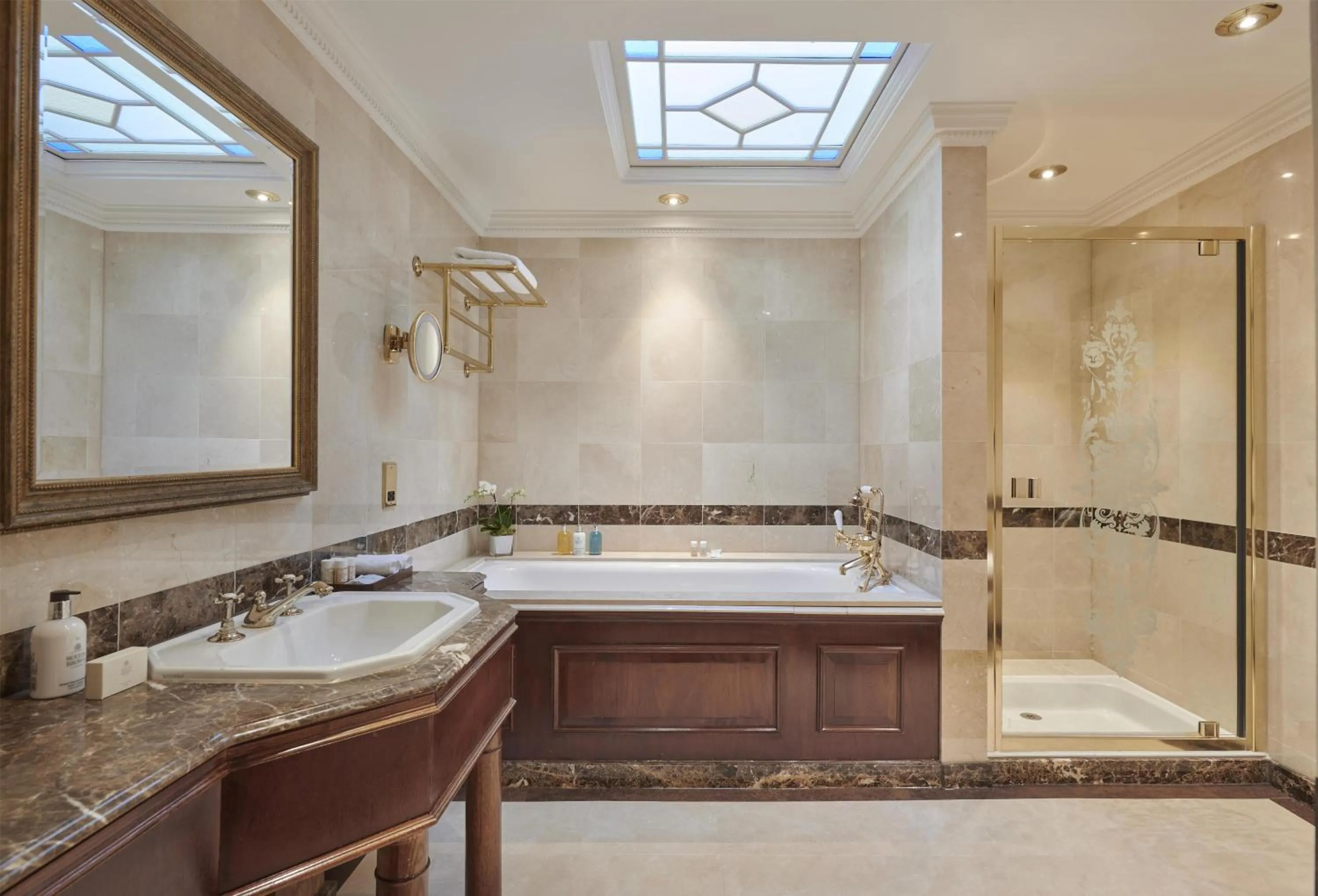 Bathroom in Hyatt Regency London - The Churchill