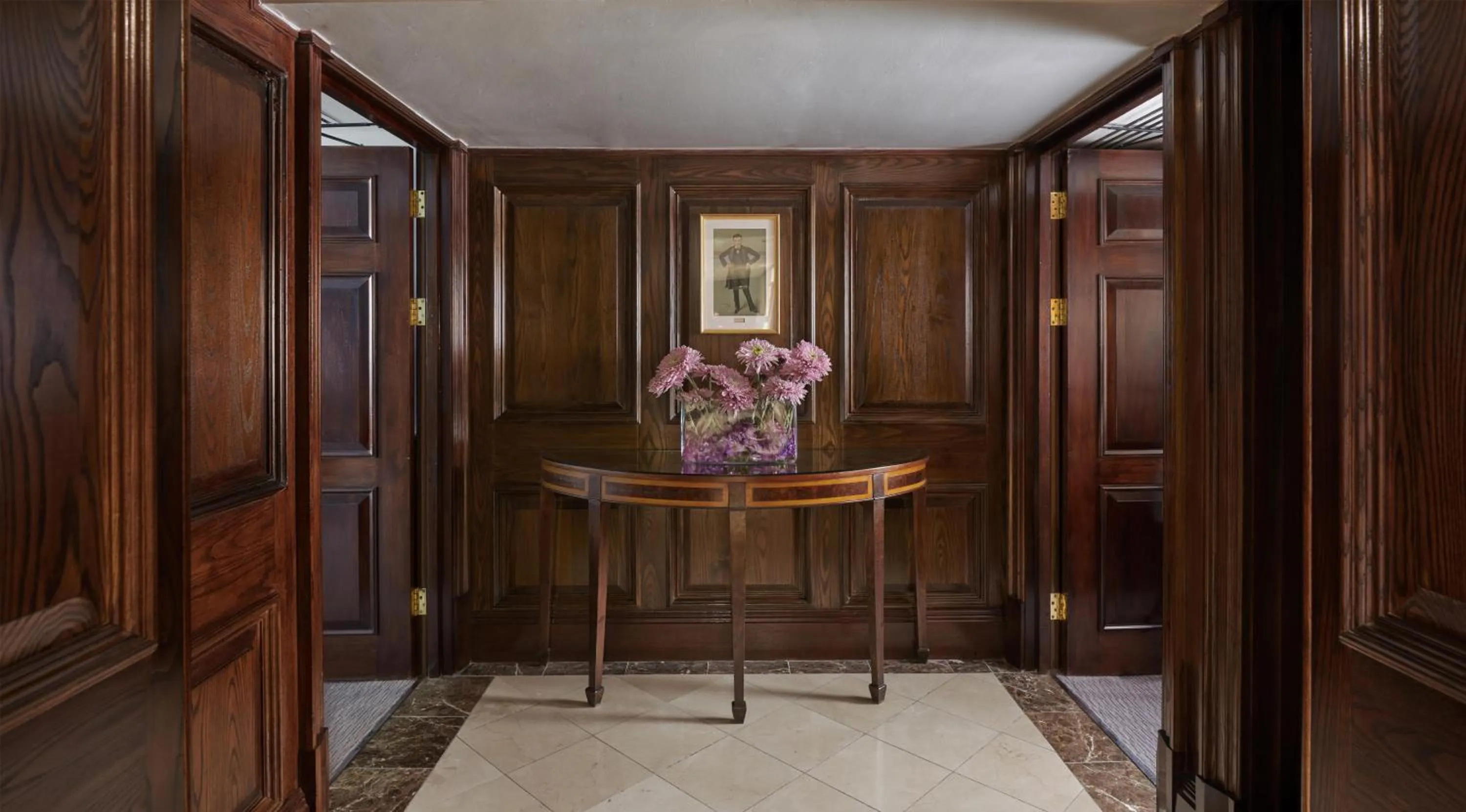 Photo of the whole room in Hyatt Regency London - The Churchill