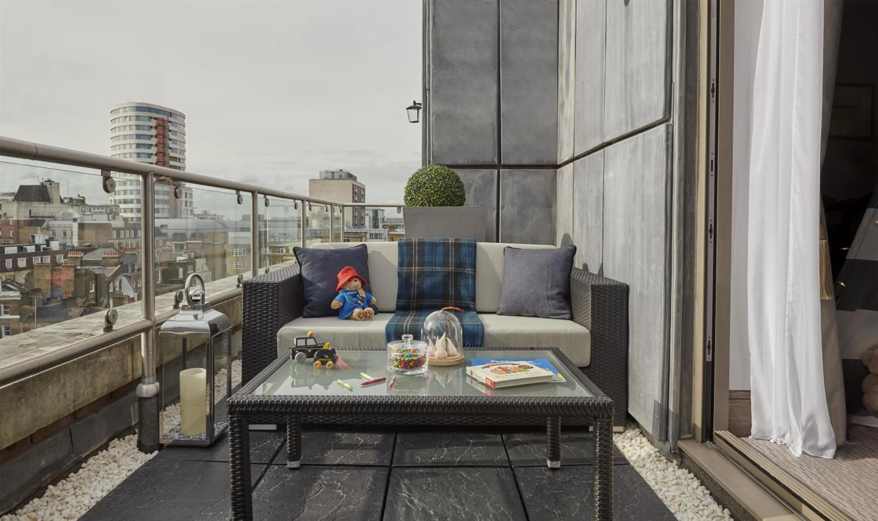 Photo of the whole room in Hyatt Regency London - The Churchill