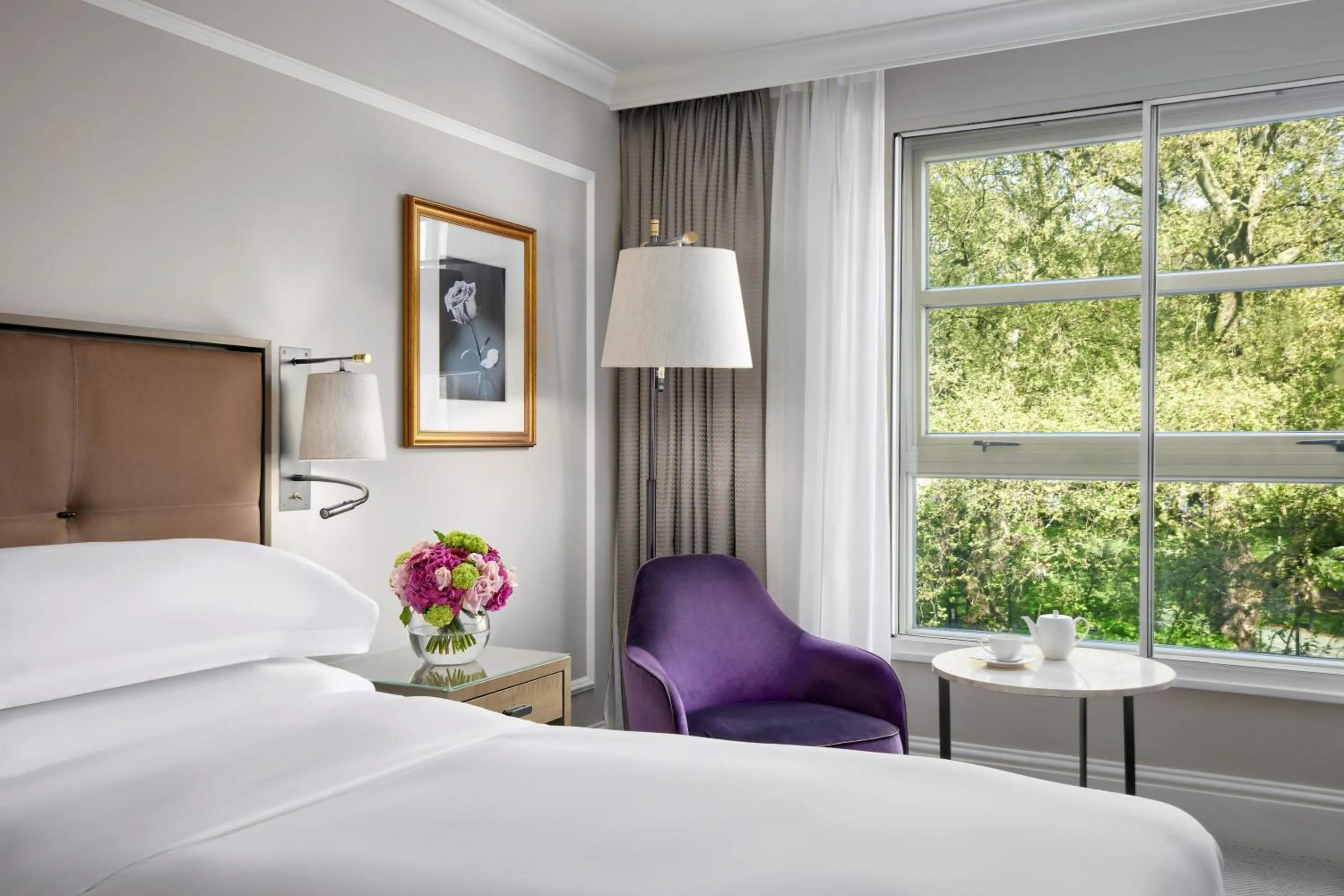 Bedroom, Bed in Hyatt Regency London - The Churchill