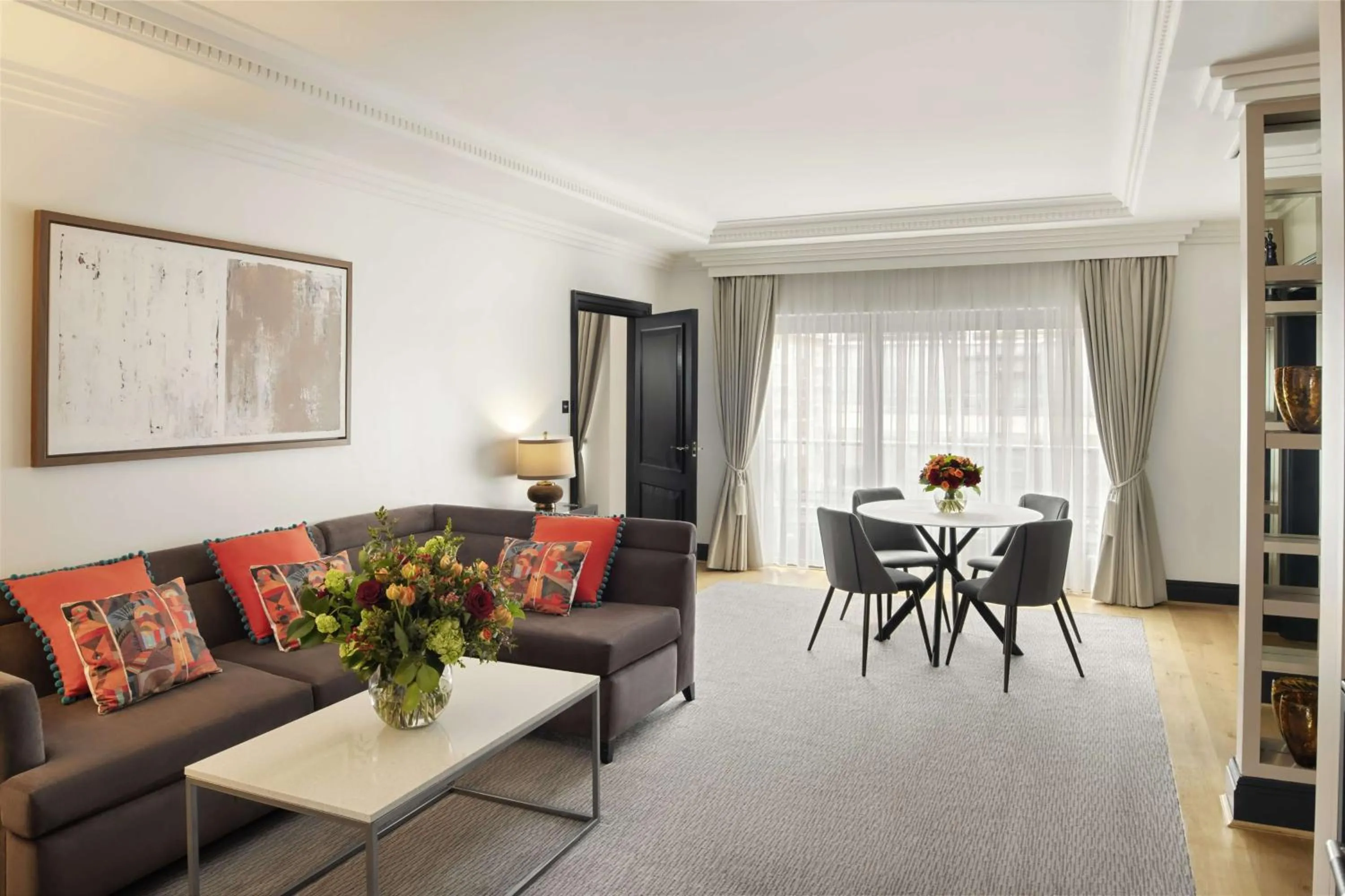 Photo of the whole room in Hyatt Regency London - The Churchill