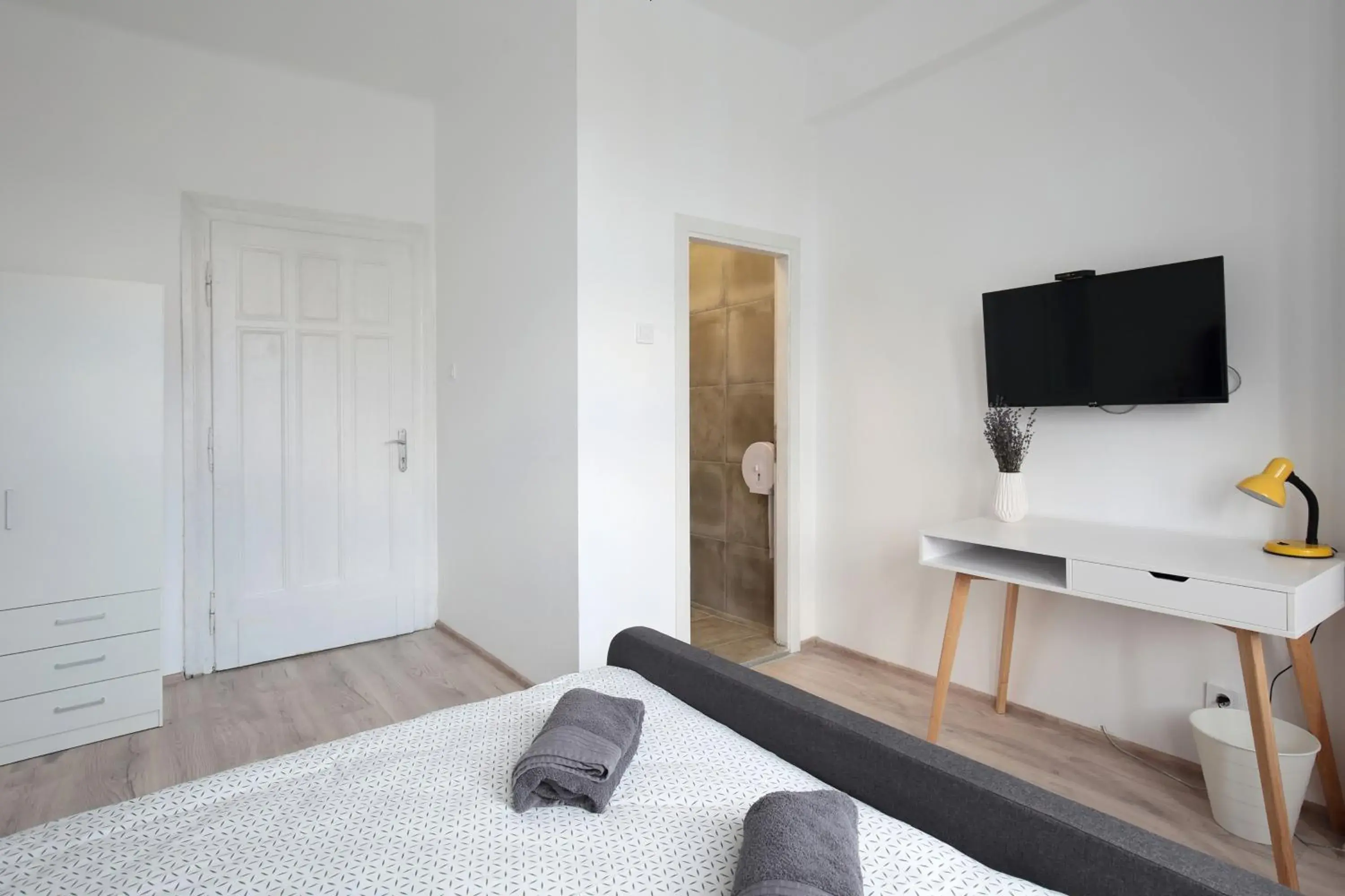 Deluxe Double Room with Balcony in Hostel Musala Deluxe Double Room with Balcony in Hostel Musala