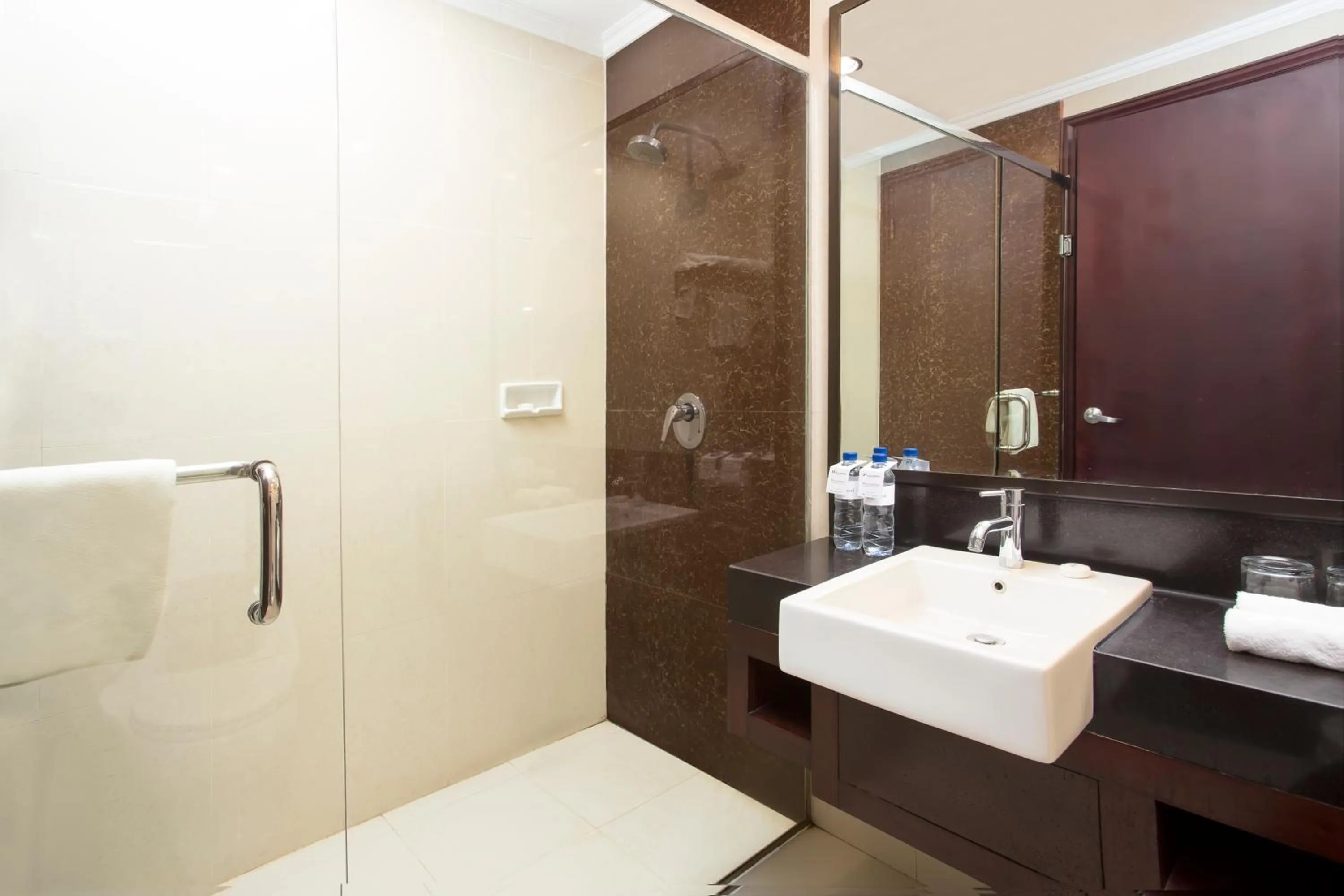 Shower in Swiss-Belhotel Merauke