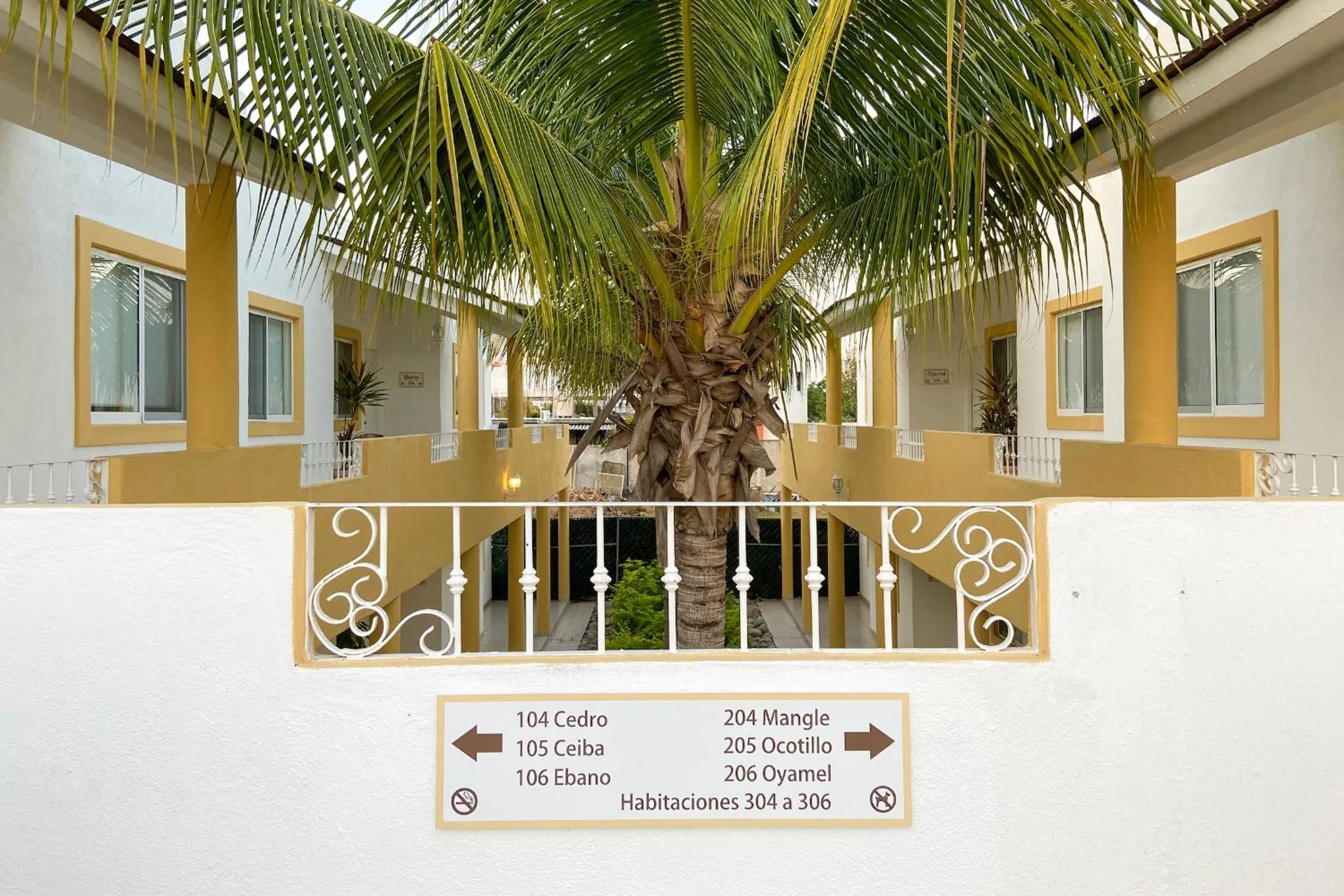 Condominios JAROJE Huatulco