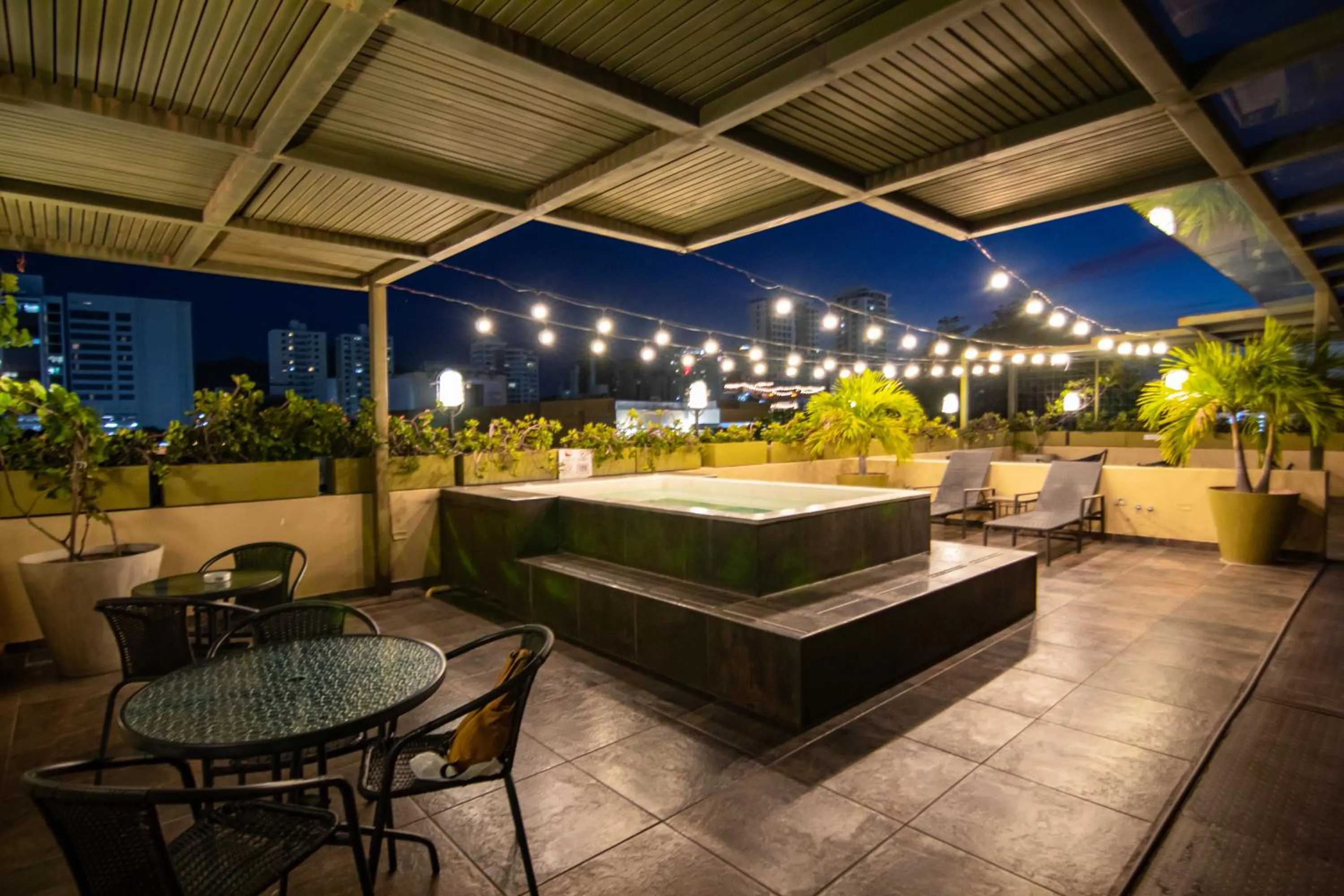 Night in Oasis Fresh Hotel