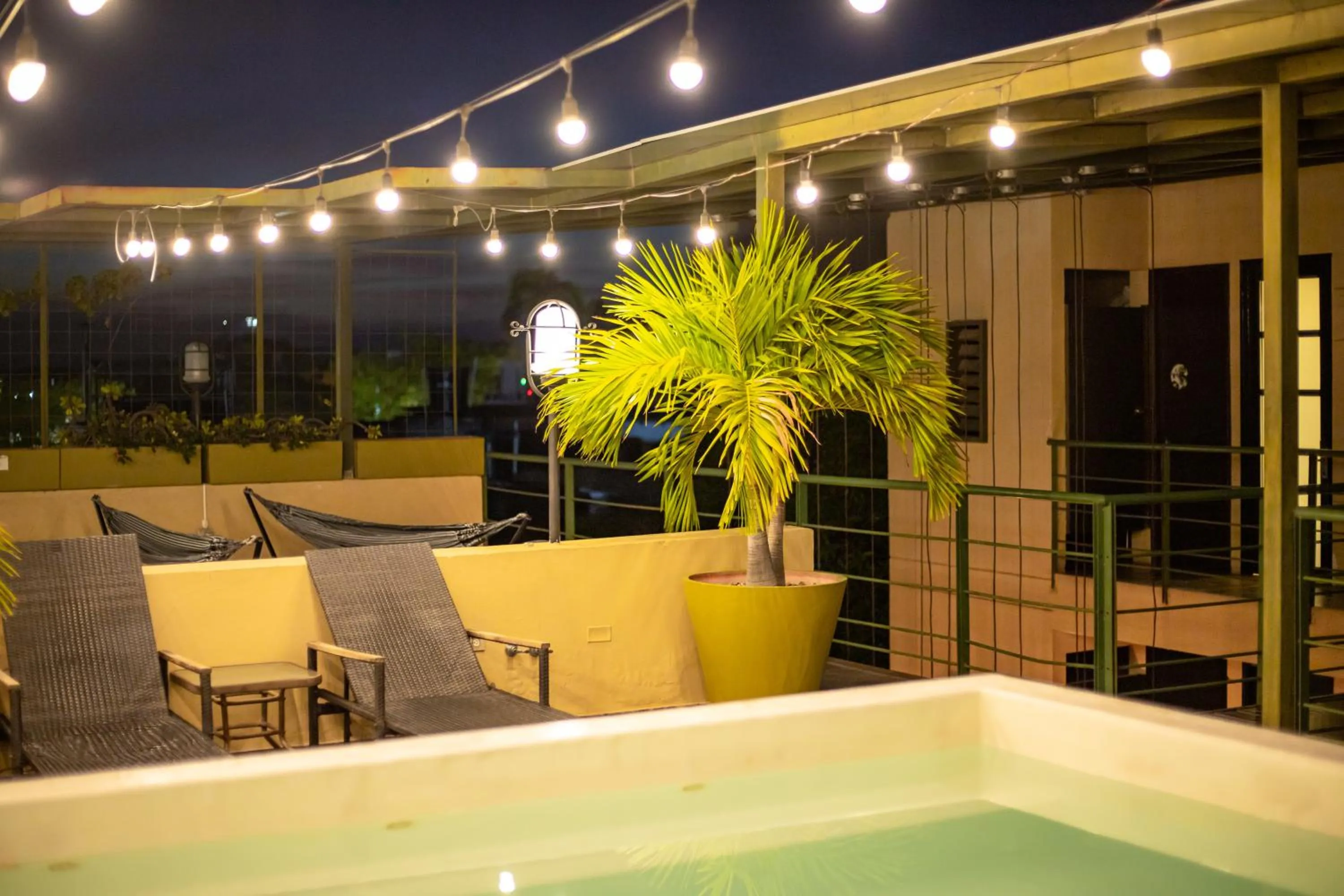 Night in Oasis Fresh Hotel