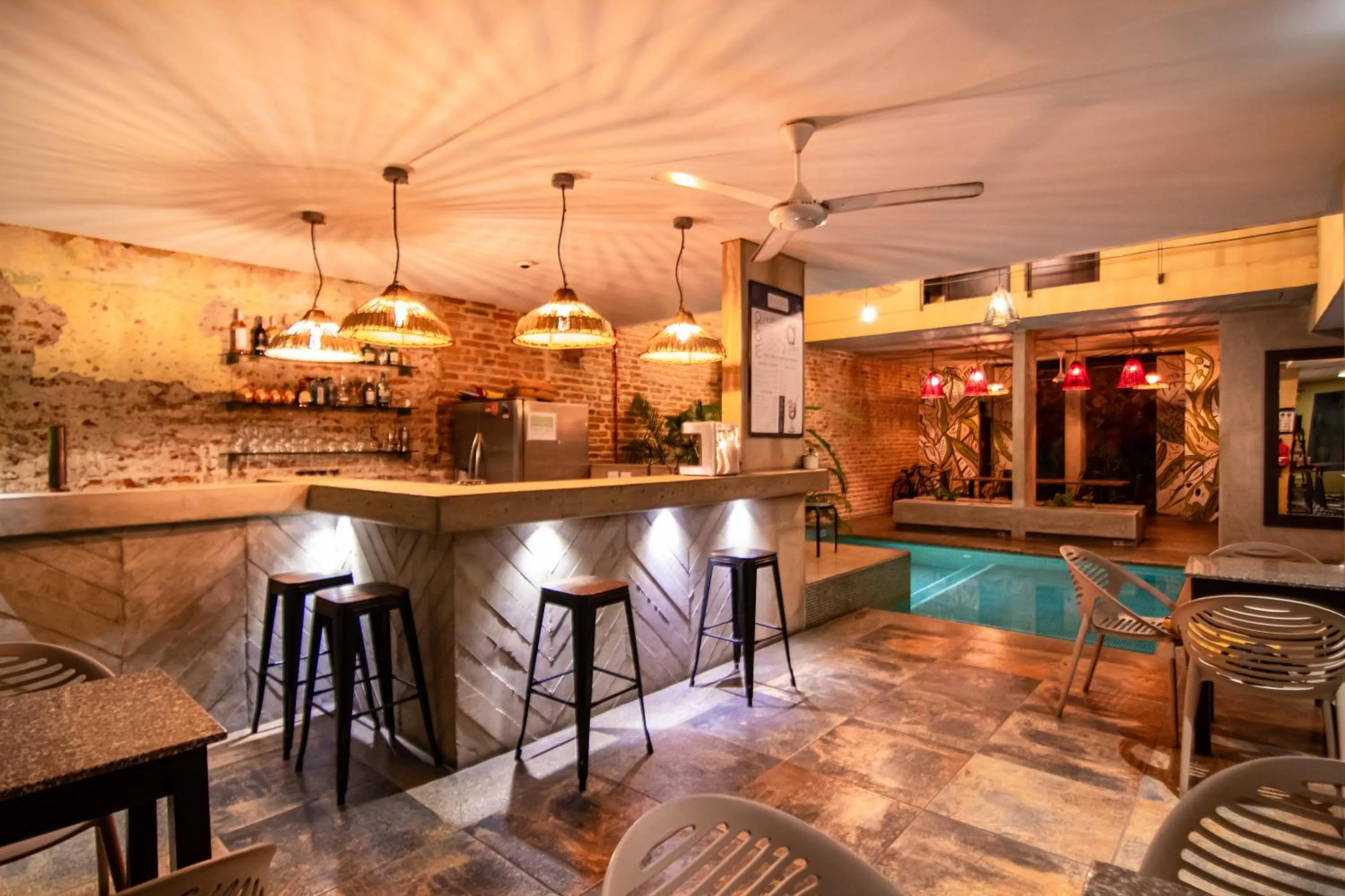 Swimming pool in Oasis Fresh Hotel