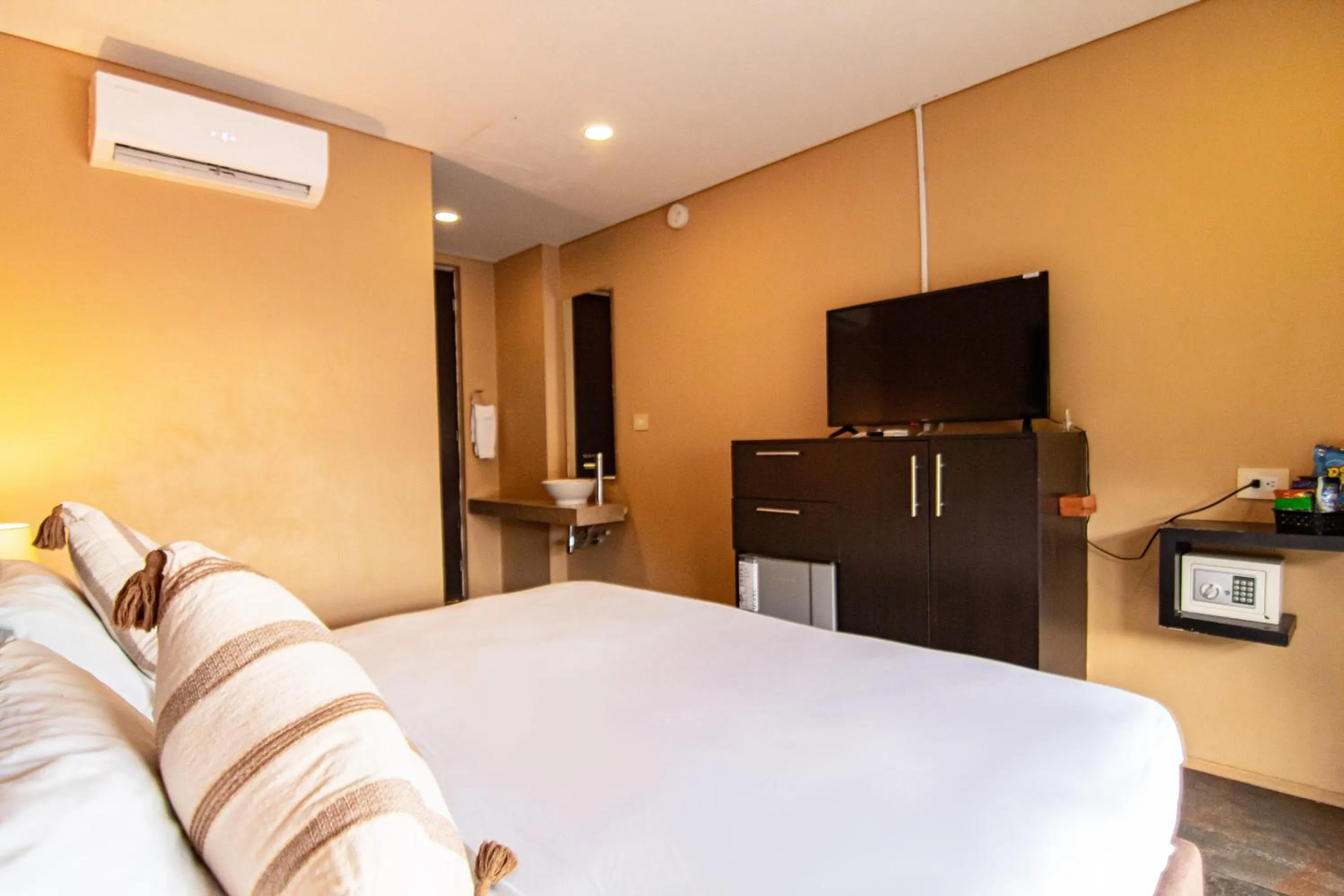 Bedroom, Bed in Oasis Fresh Hotel