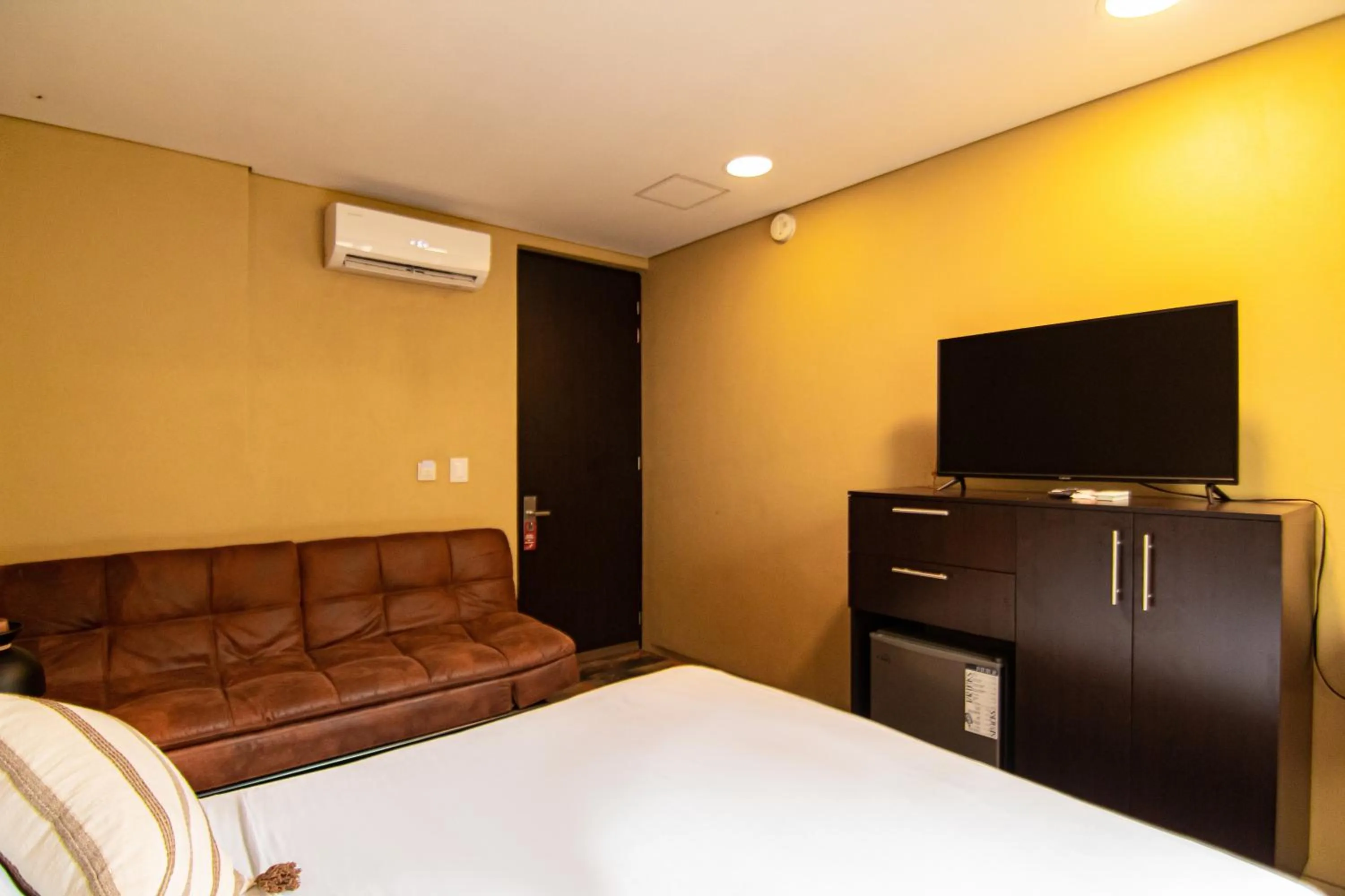 Bedroom, Bed in Oasis Fresh Hotel