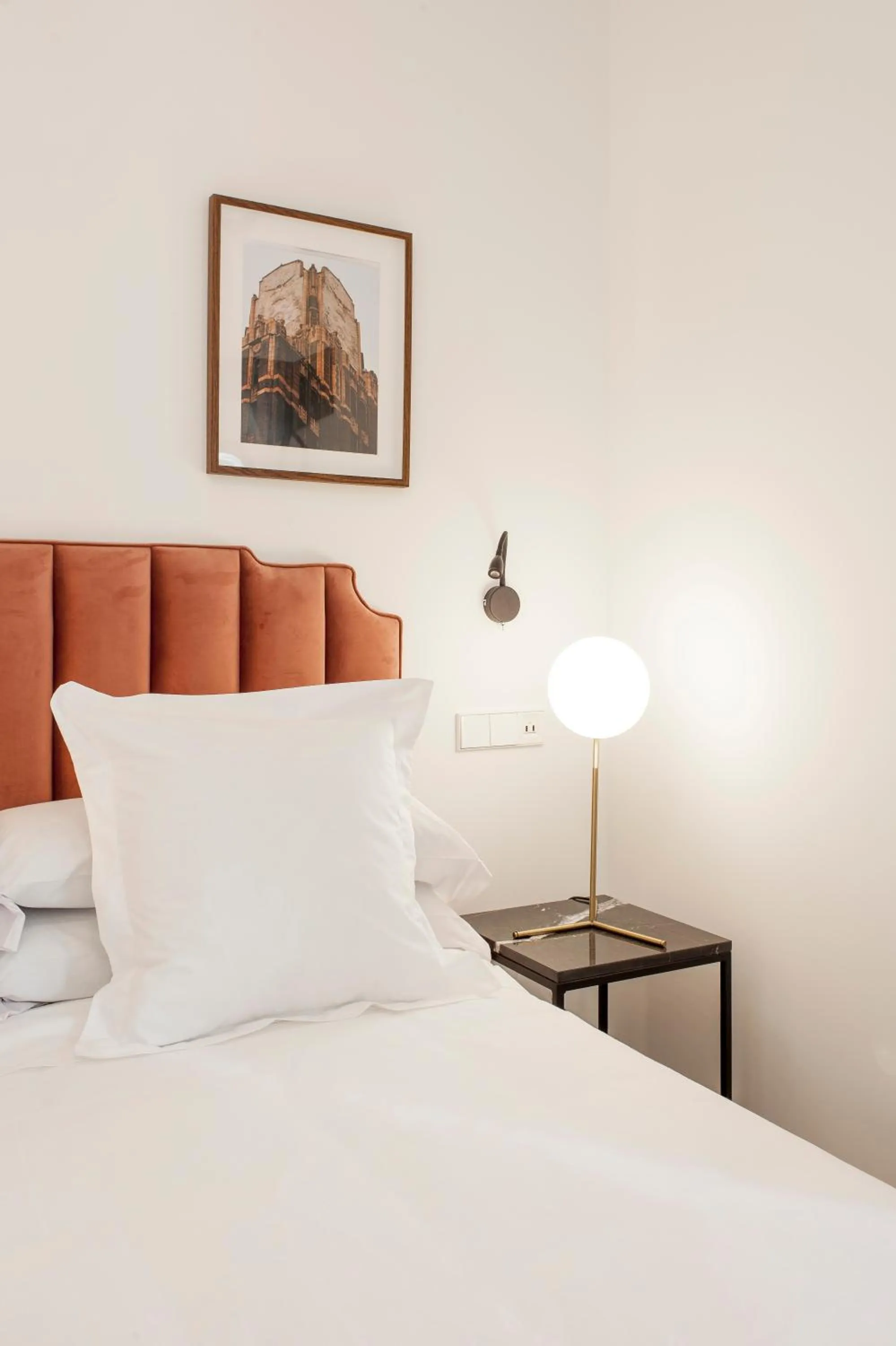 Bedroom, Bed in Mante House - Malasaña Design