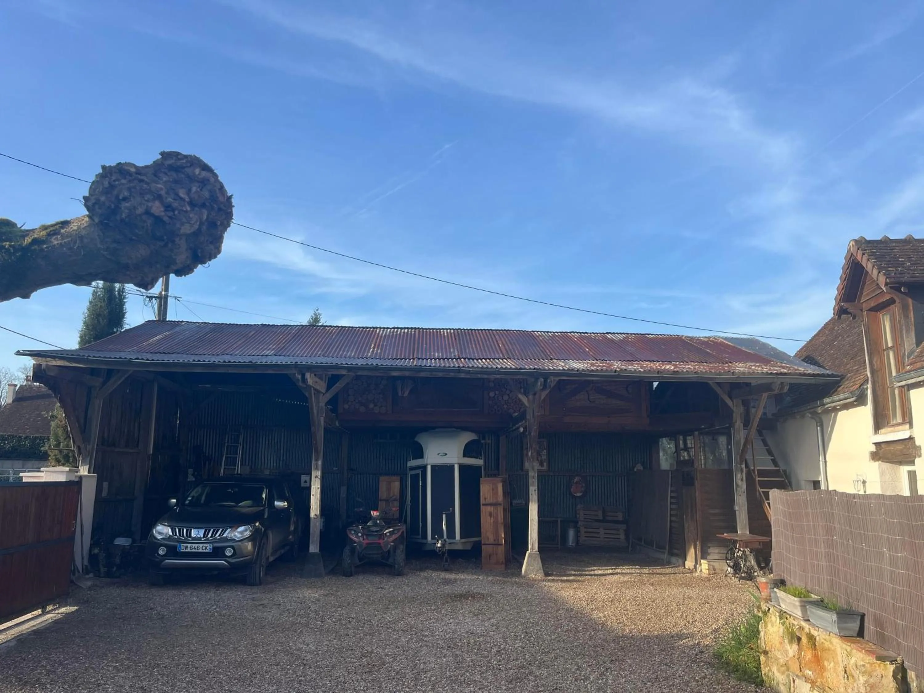 Property building in Chambres d'Hôtes La Vallée des Vignes