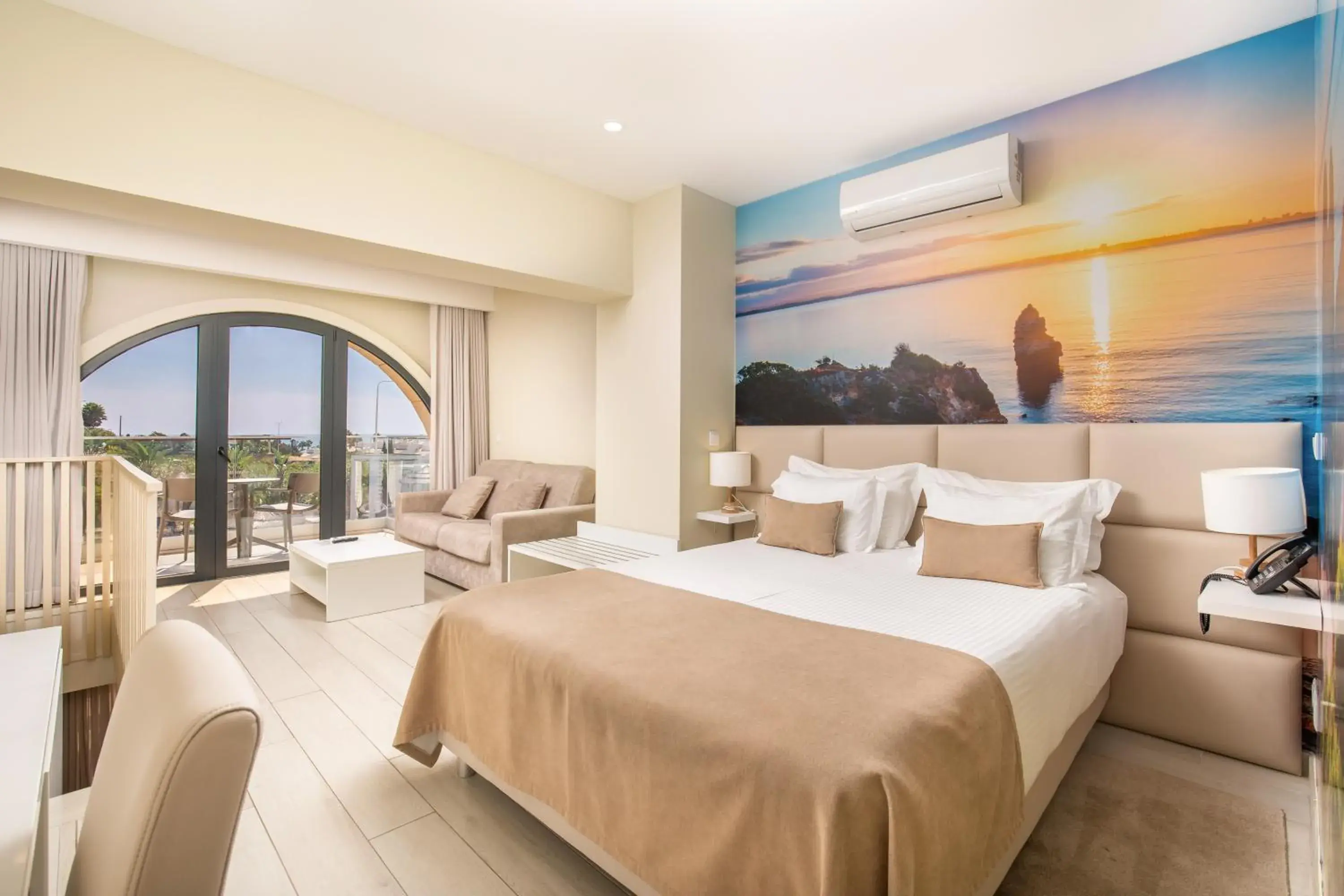 Standard Double or Twin Room with Partial Sea View in Lagos Atlantic Hotel Standard Double or Twin Room with Partial Sea View in Lagos Atlantic Hotel