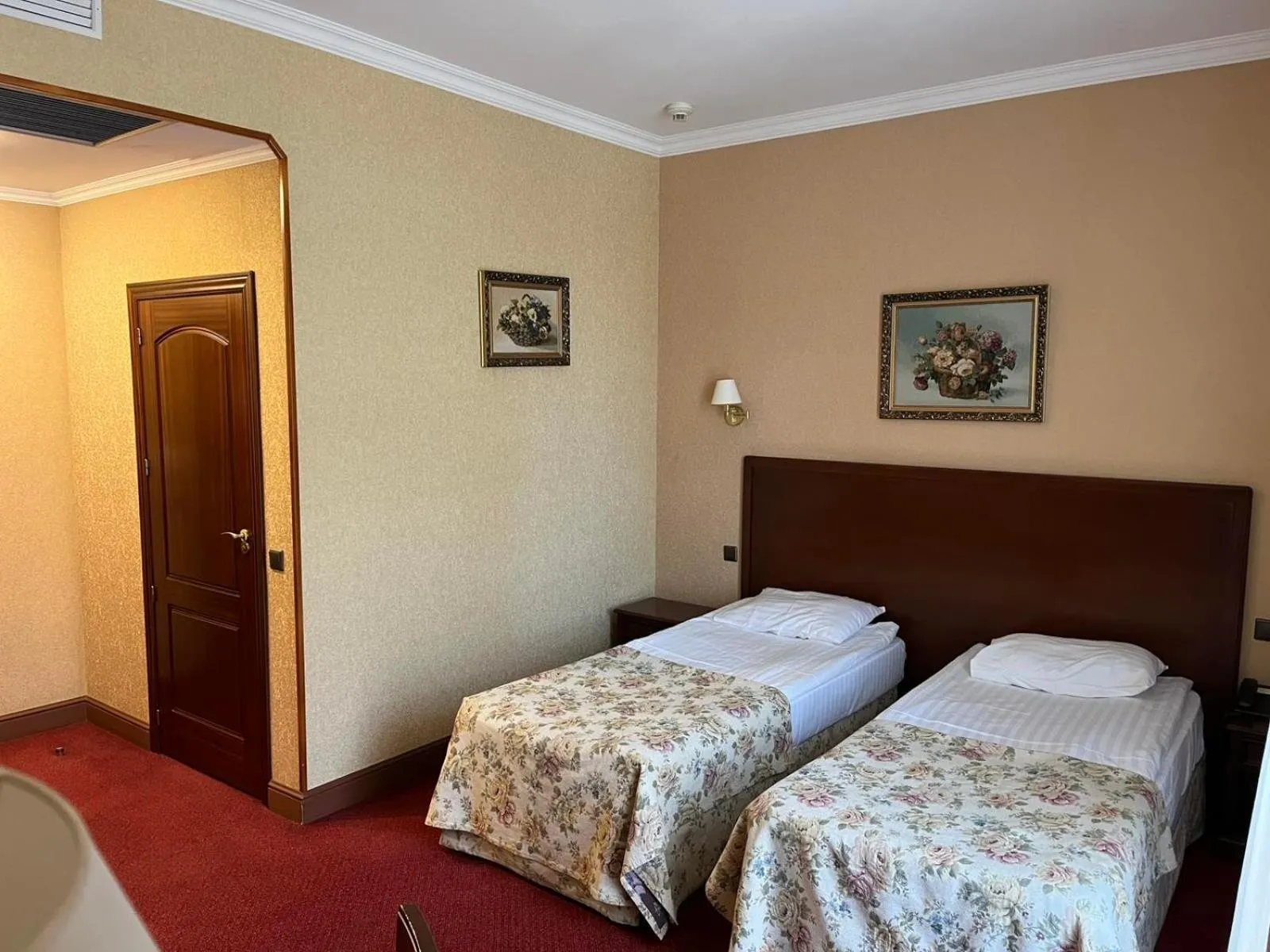 Twin Room - single occupancy - Disability Access in Optima Collection Kamianets-Podilskyi