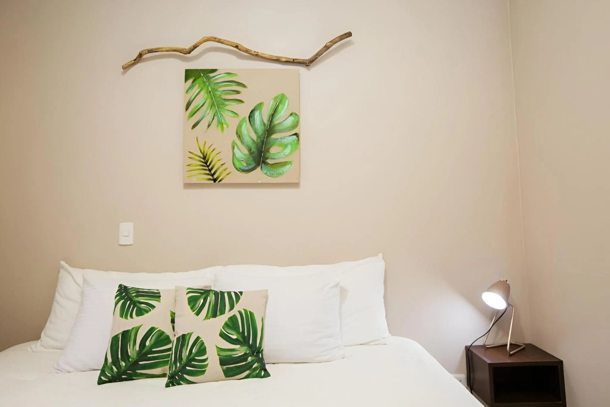 Decorative detail, Bed in Apartamento Lantana ,Monteverde con Aire Acondicionado y Lavanderia