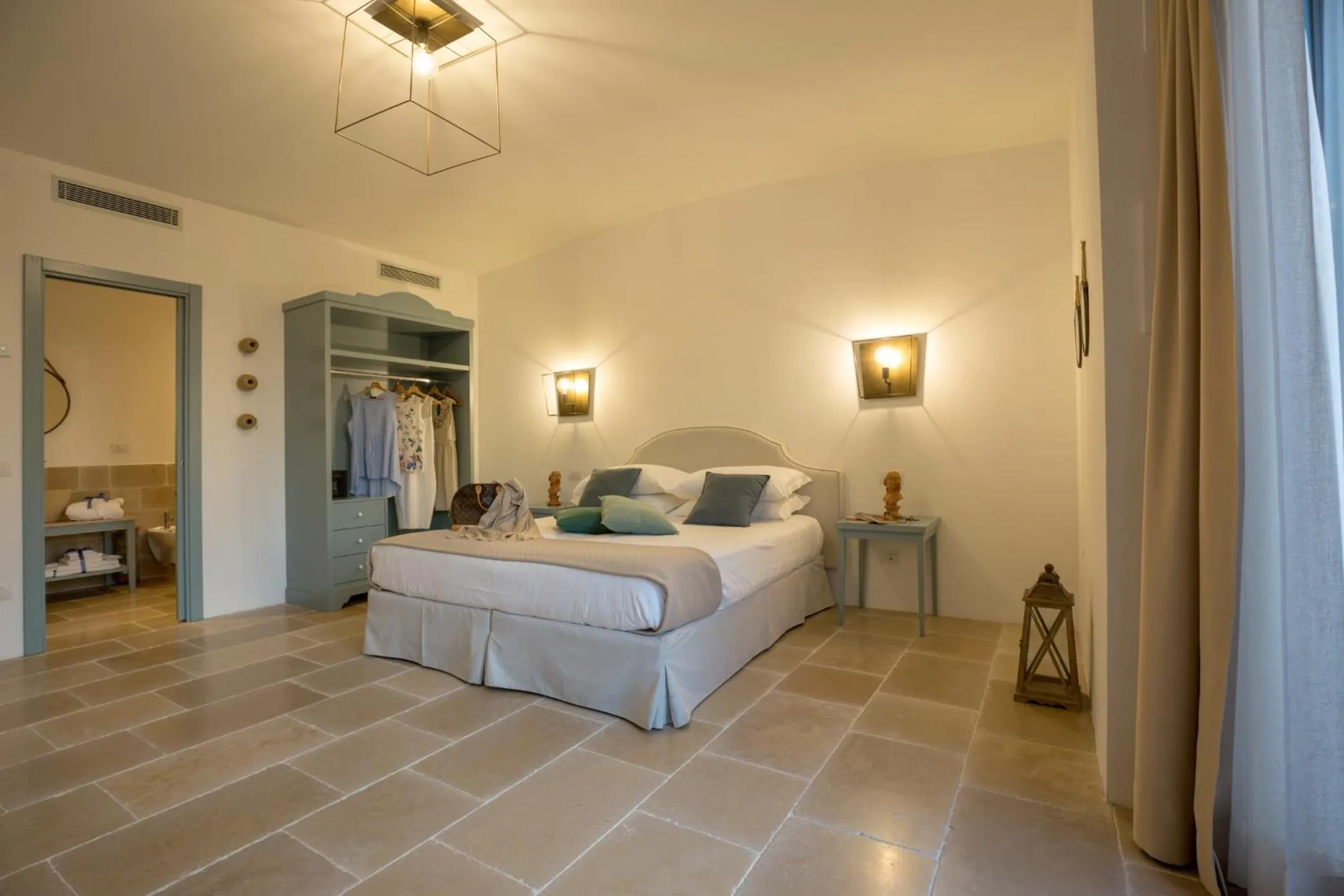 Bed in Romantic Relais Sorrento