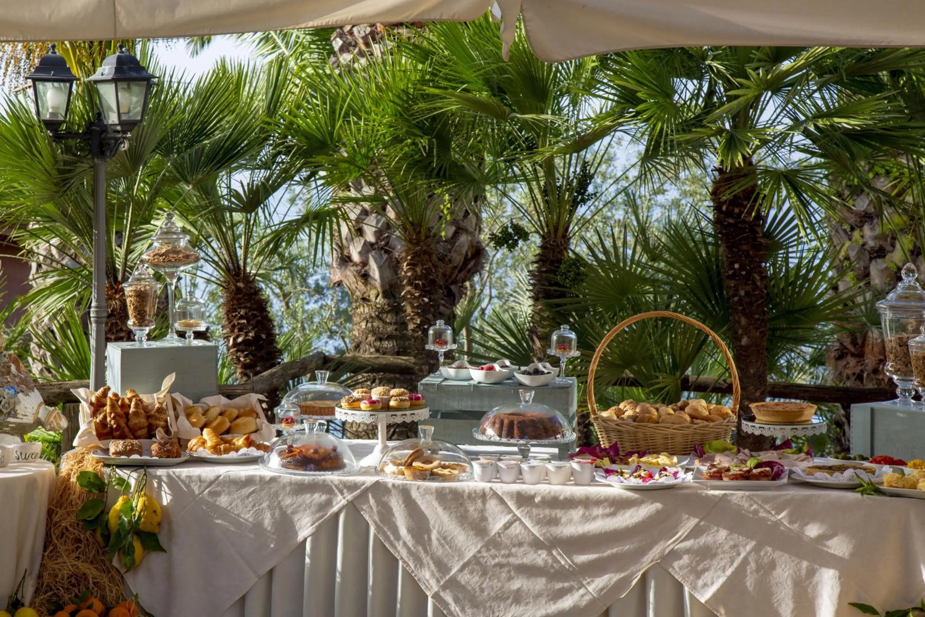 Food and drinks in Romantic Relais Sorrento