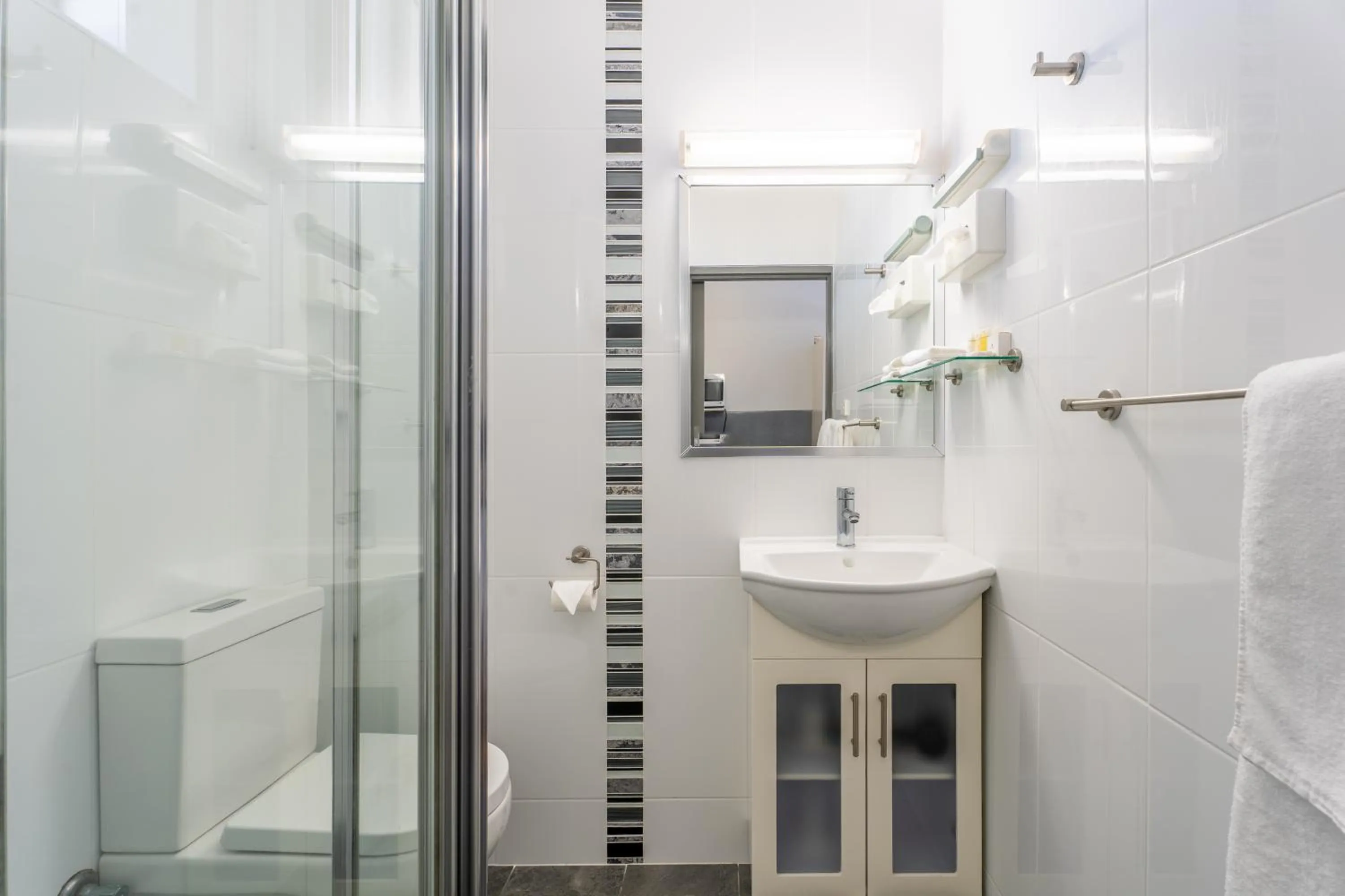 Bathroom in Port Aloha Motel