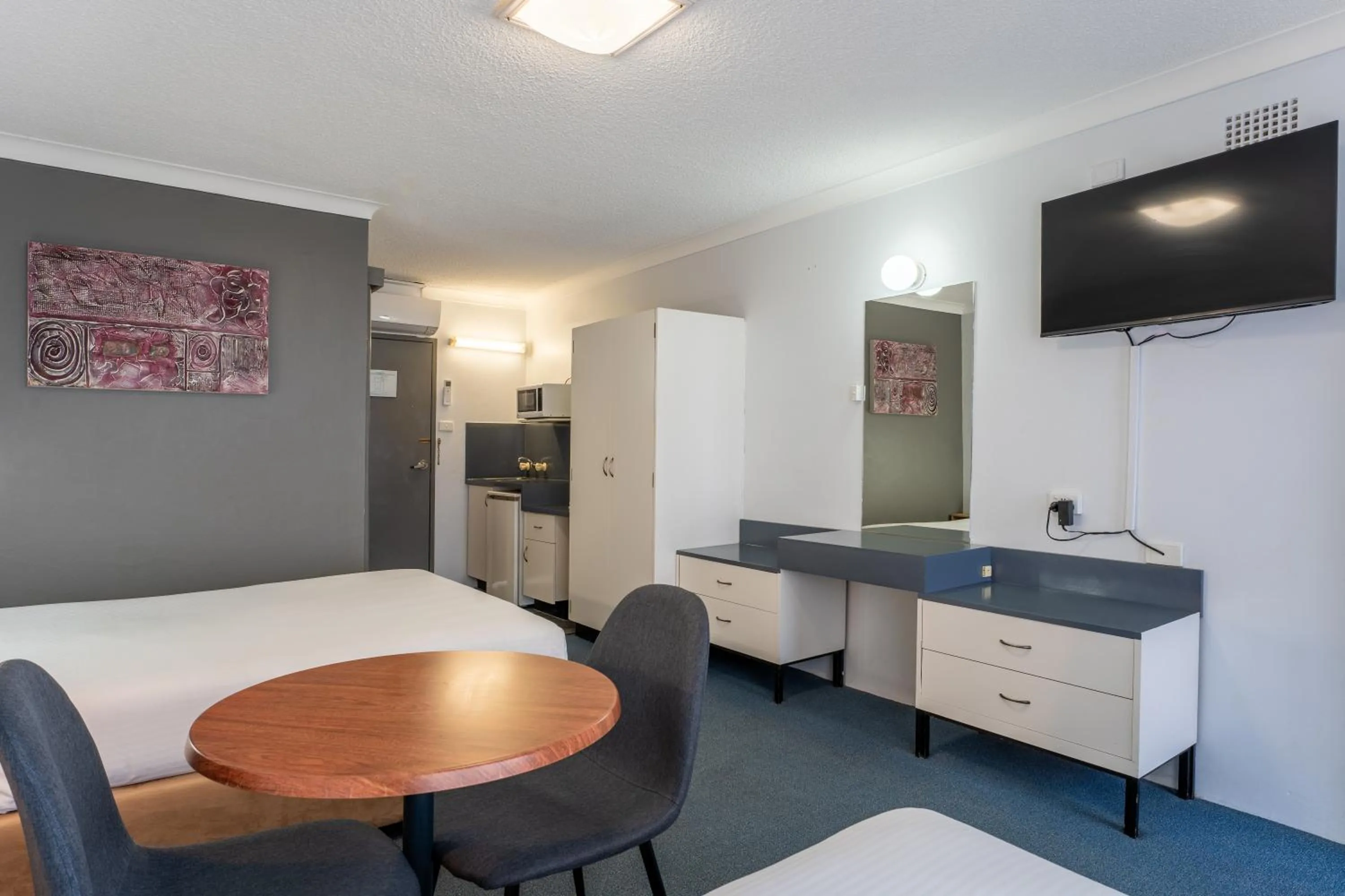 Bedroom, Bed in Port Aloha Motel