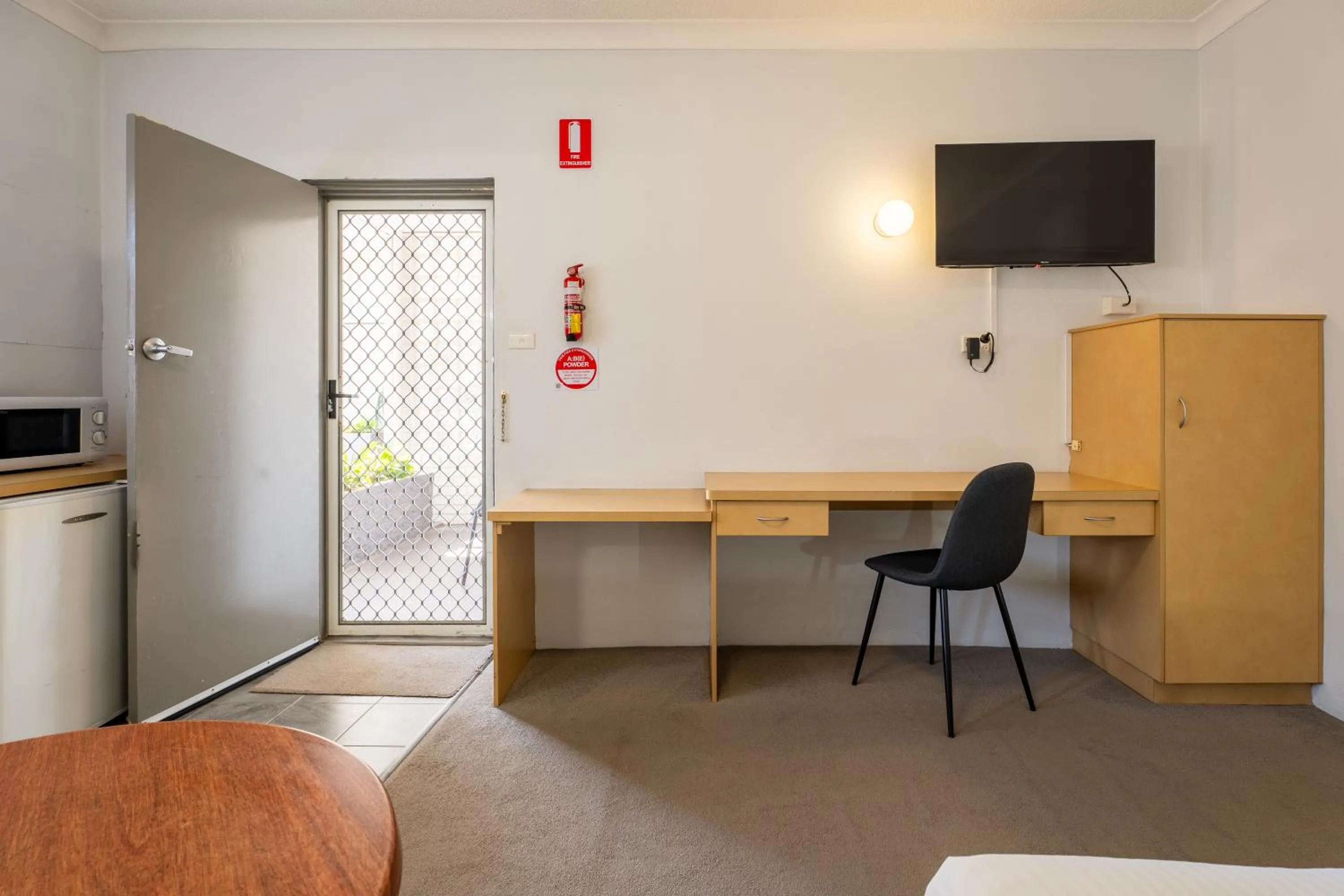 Bedroom in Port Aloha Motel