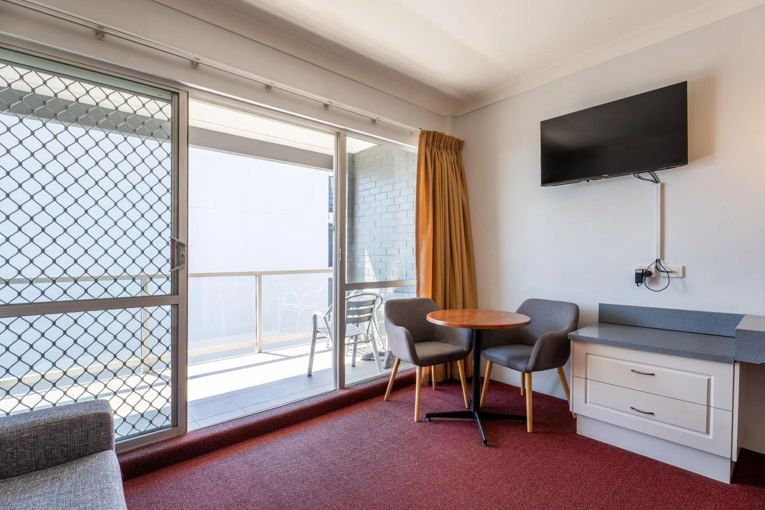 Bedroom in Port Aloha Motel