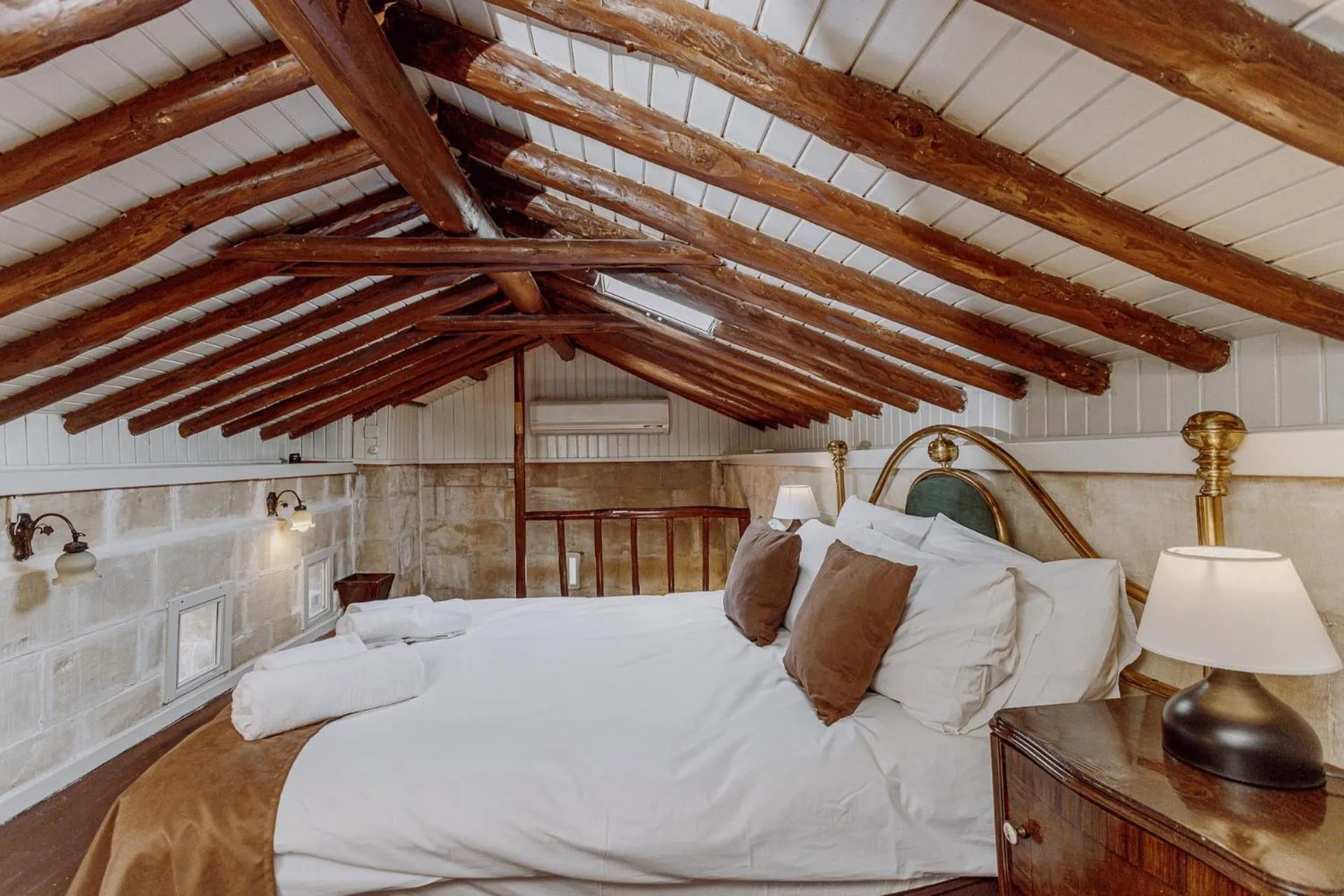 Bedroom, Bed in Anadolu Evleri