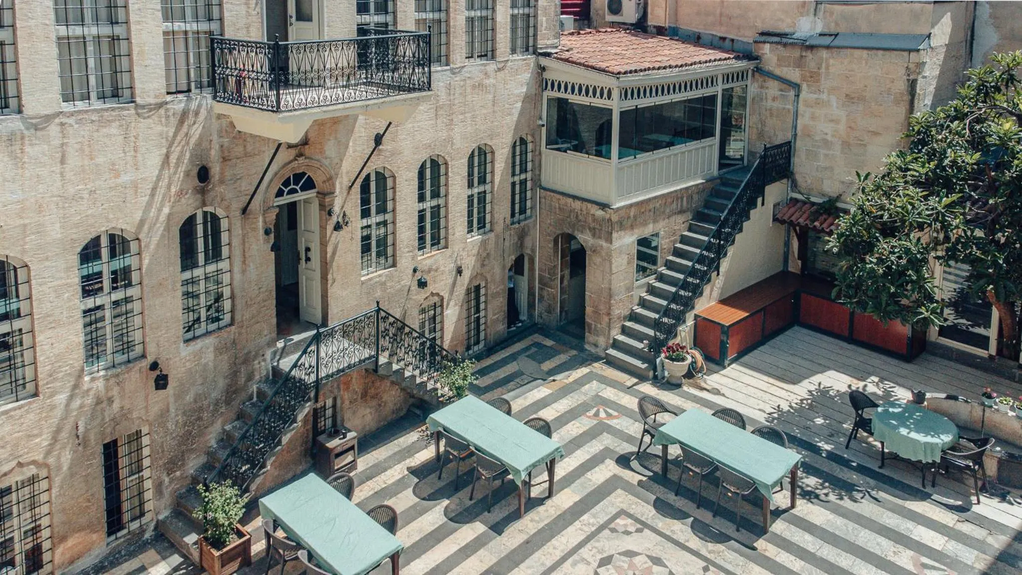 Property building in Anadolu Evleri