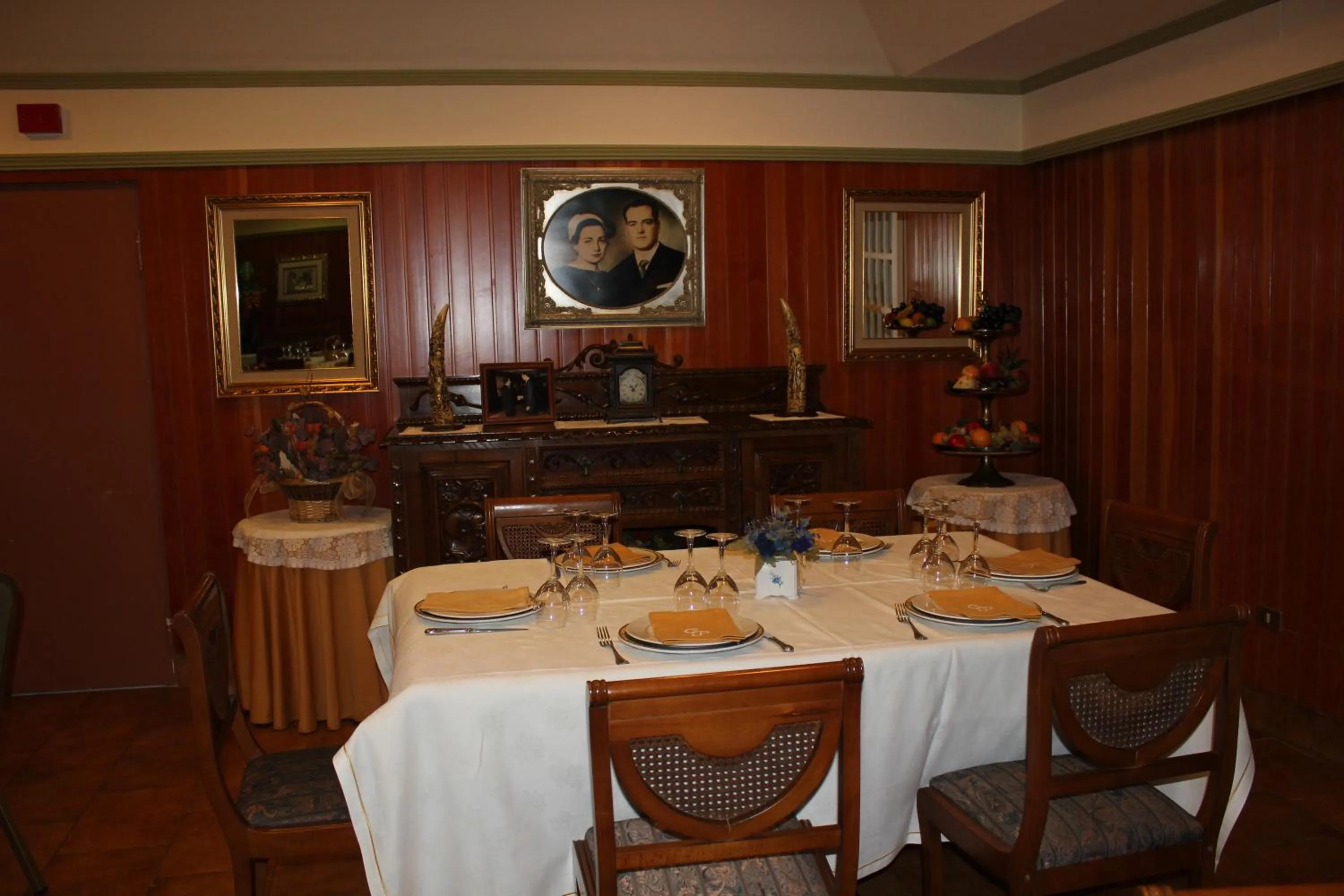 Restaurant/places to eat in Hostal Casa Perico
