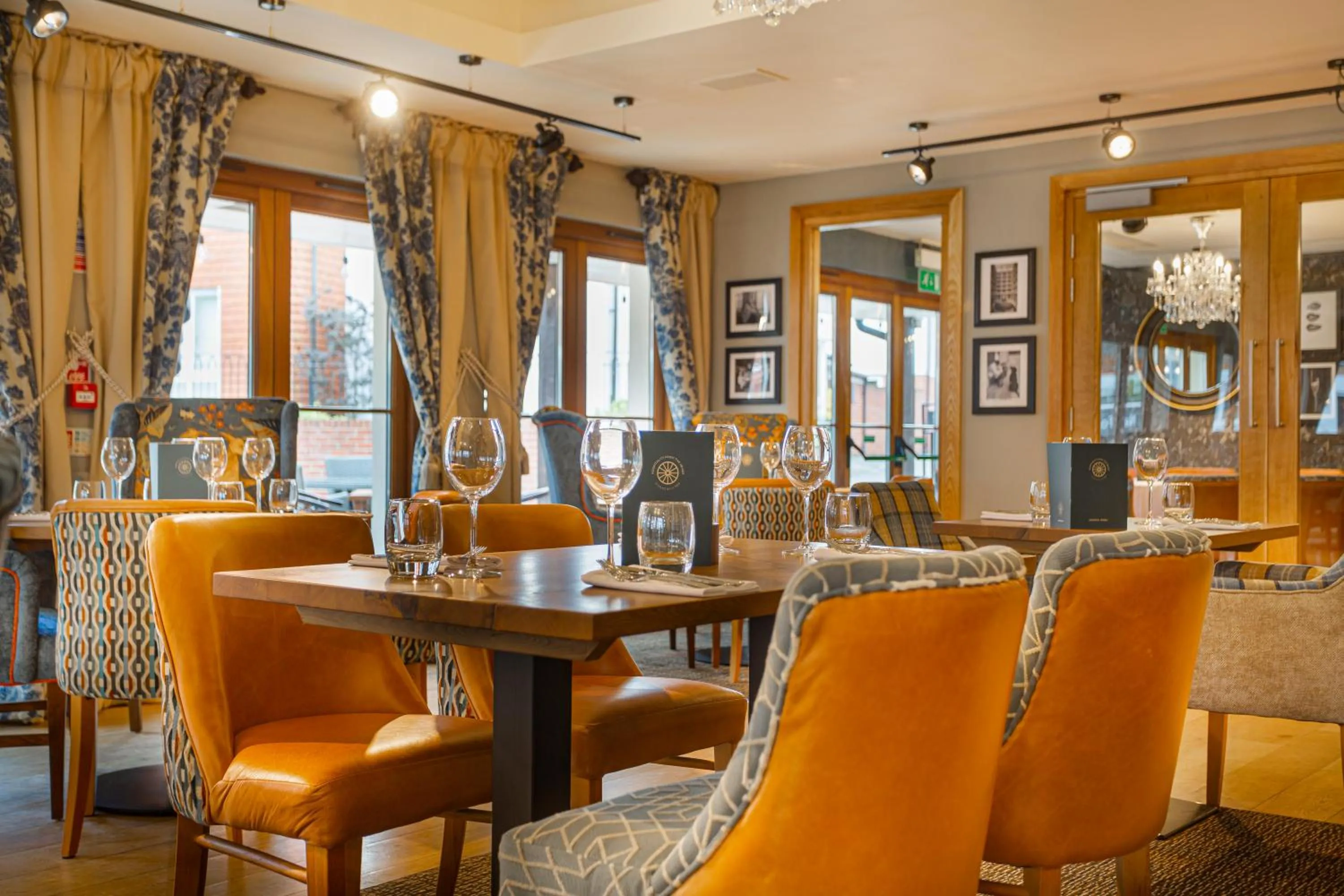 Restaurant/places to eat in The White Horse Hotel, Romsey, Hampshire - The Coaching Inn Group