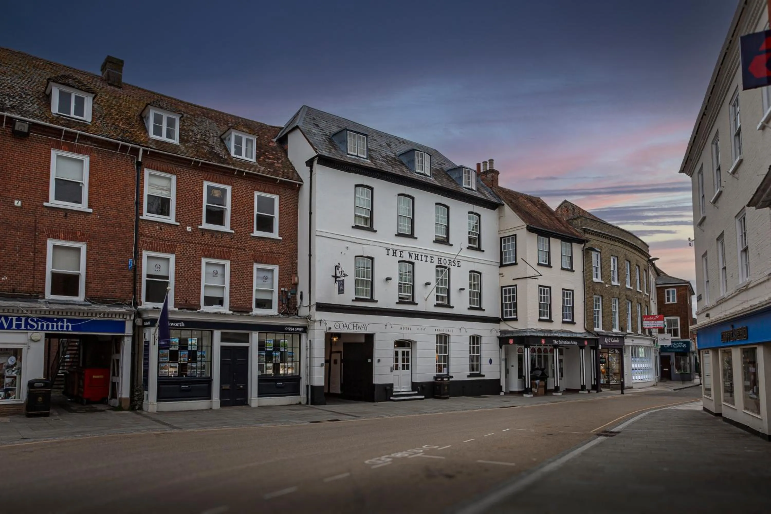 Facade/entrance in The White Horse Hotel, Romsey, Hampshire - The Coaching Inn Group