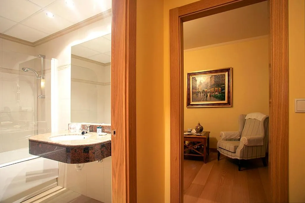 Bathroom in Hotel Villa de Larraga