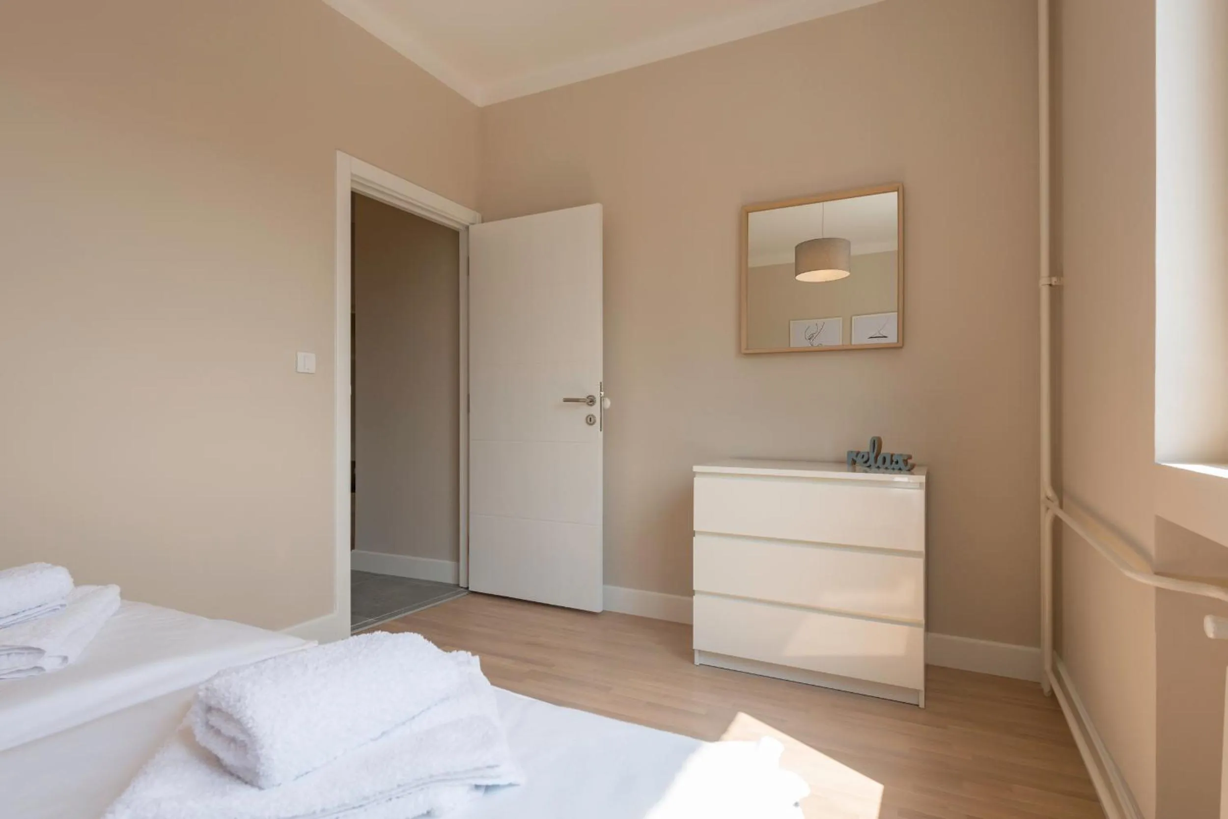 Bedroom, Bed in Urban ZEN with View - City Break Apartments