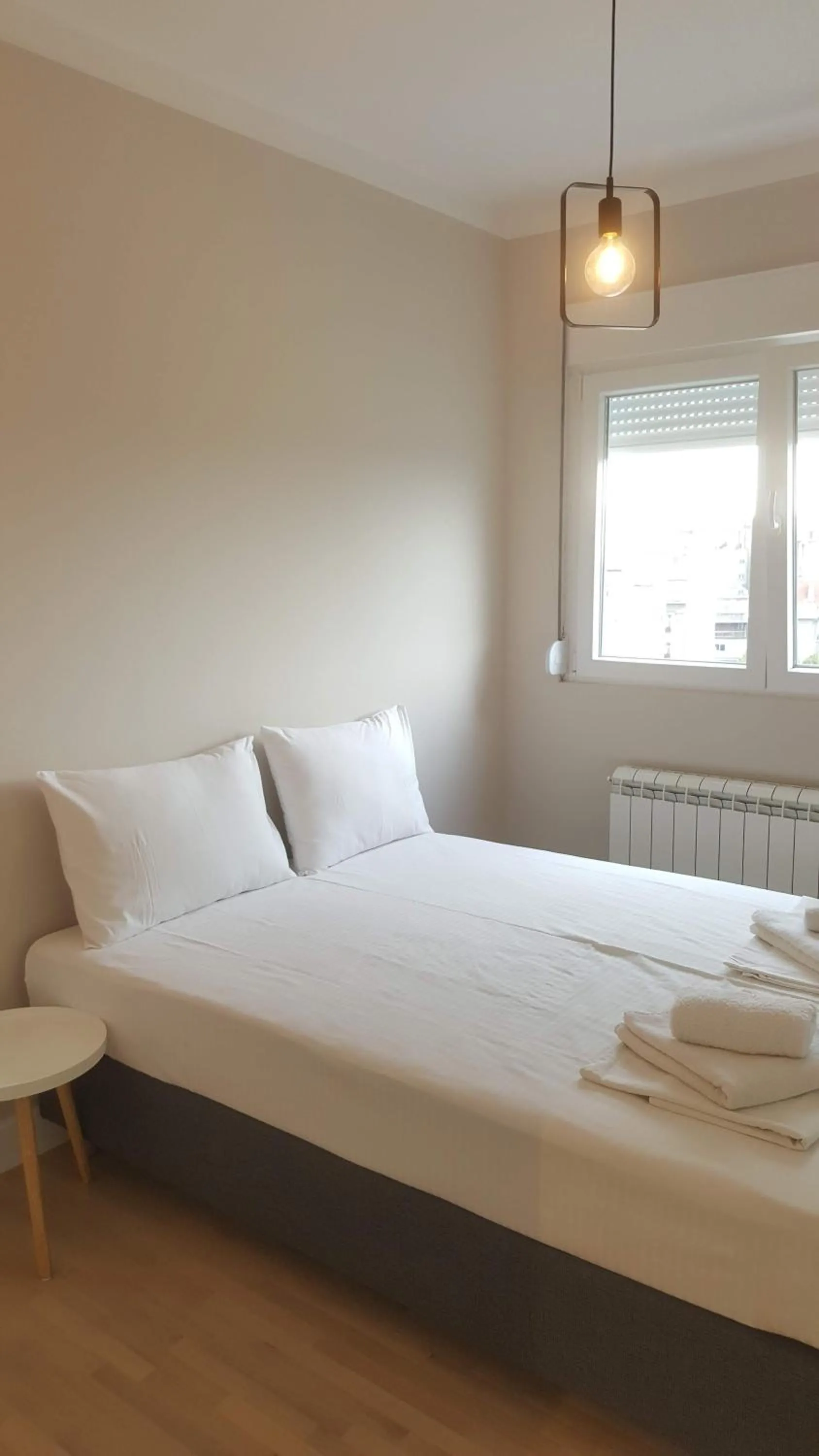 Bedroom, Bed in Urban ZEN with View - City Break Apartments