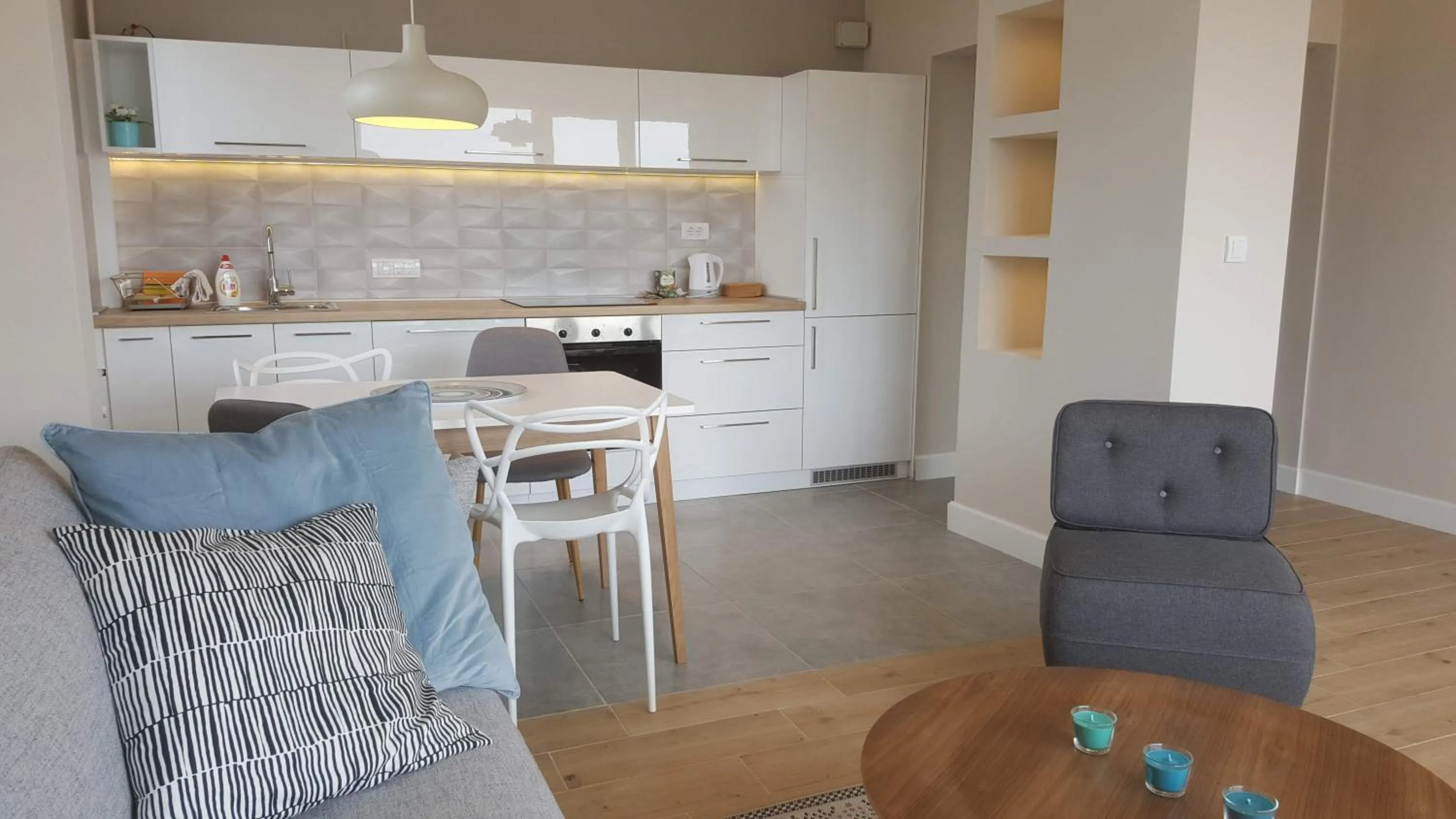 Kitchen or kitchenette in Urban ZEN with View - City Break Apartments