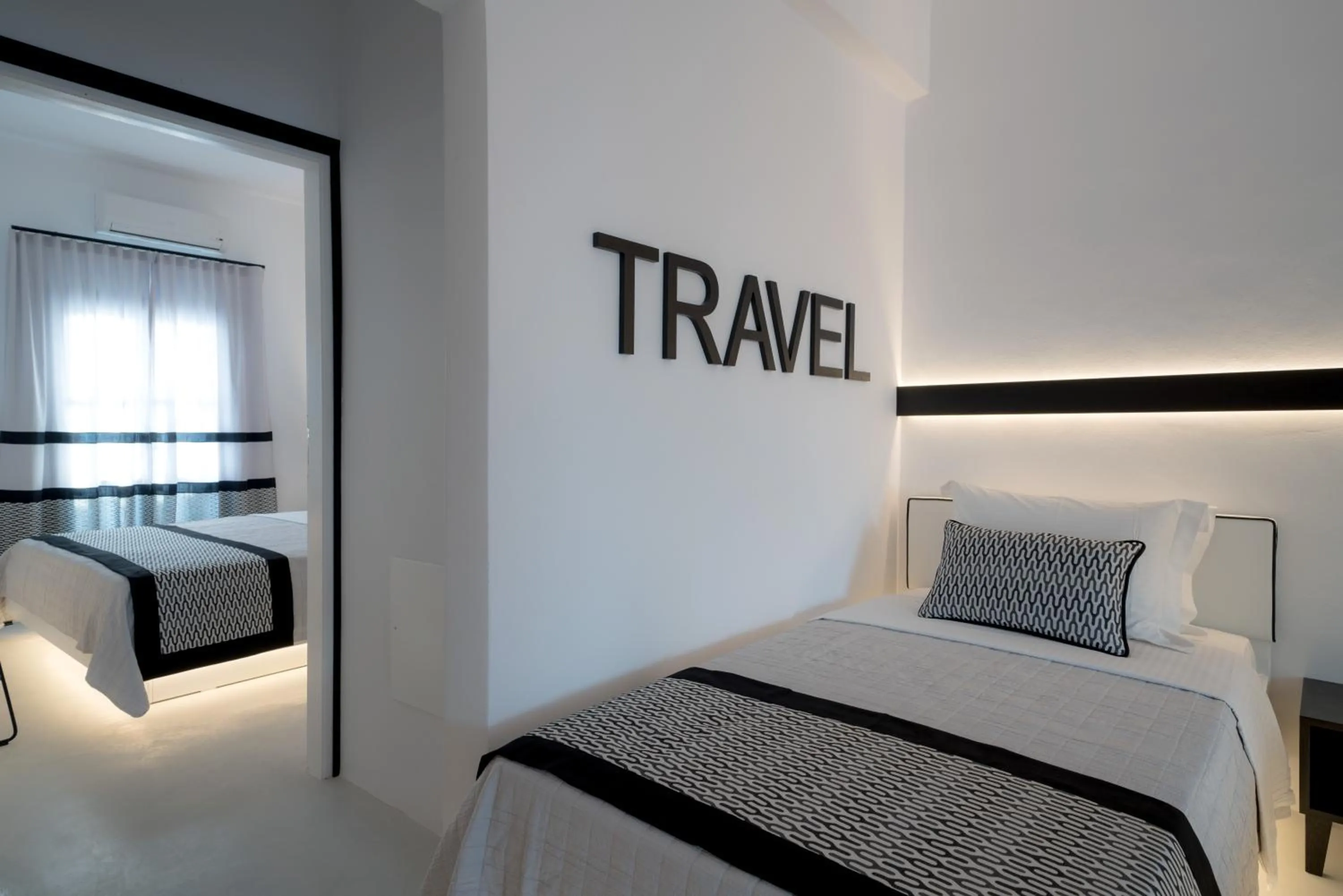 Day, Bed in Divelia Hotel