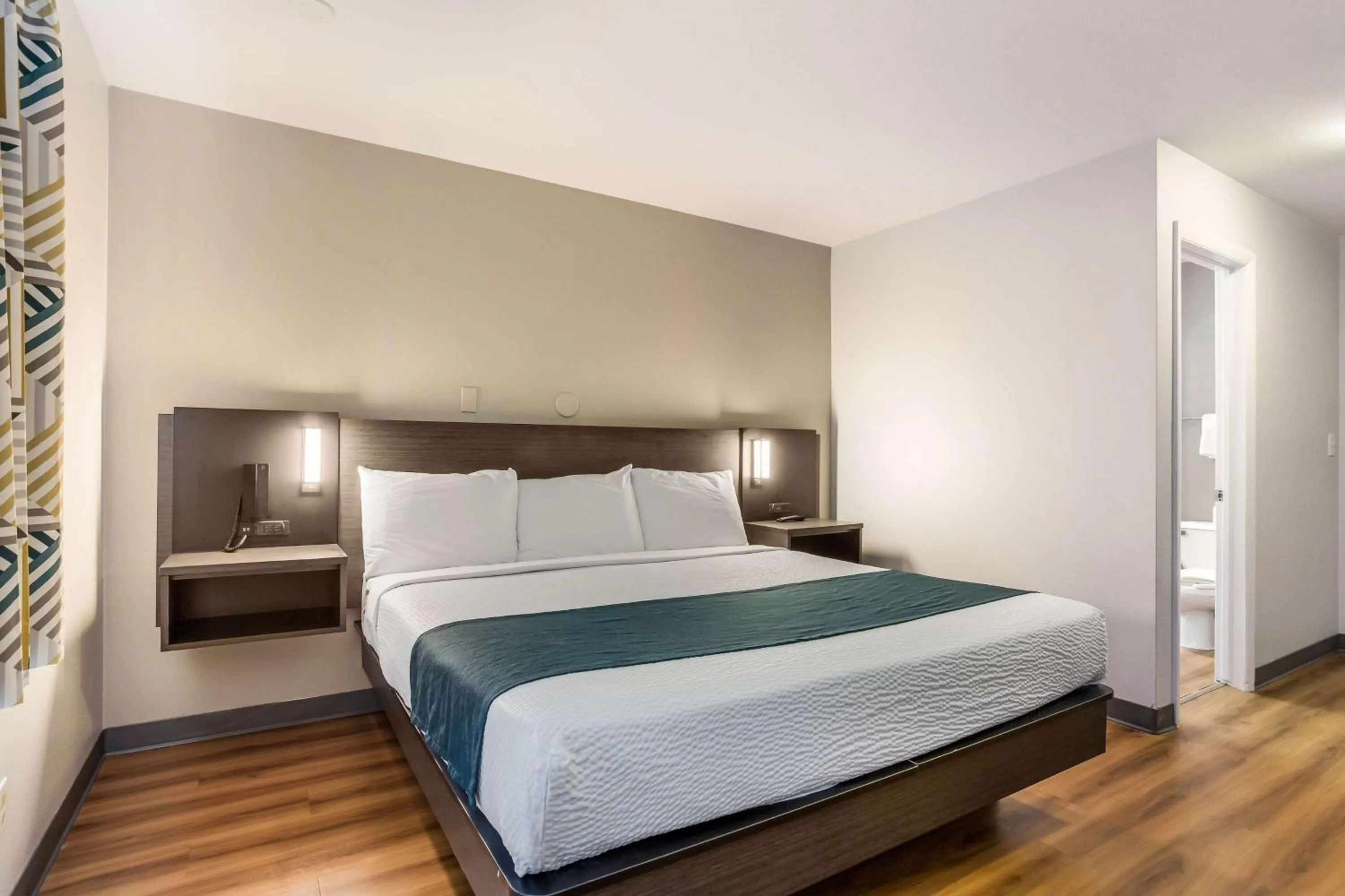 Photo of the whole room in Motel 6 Boise - Airport