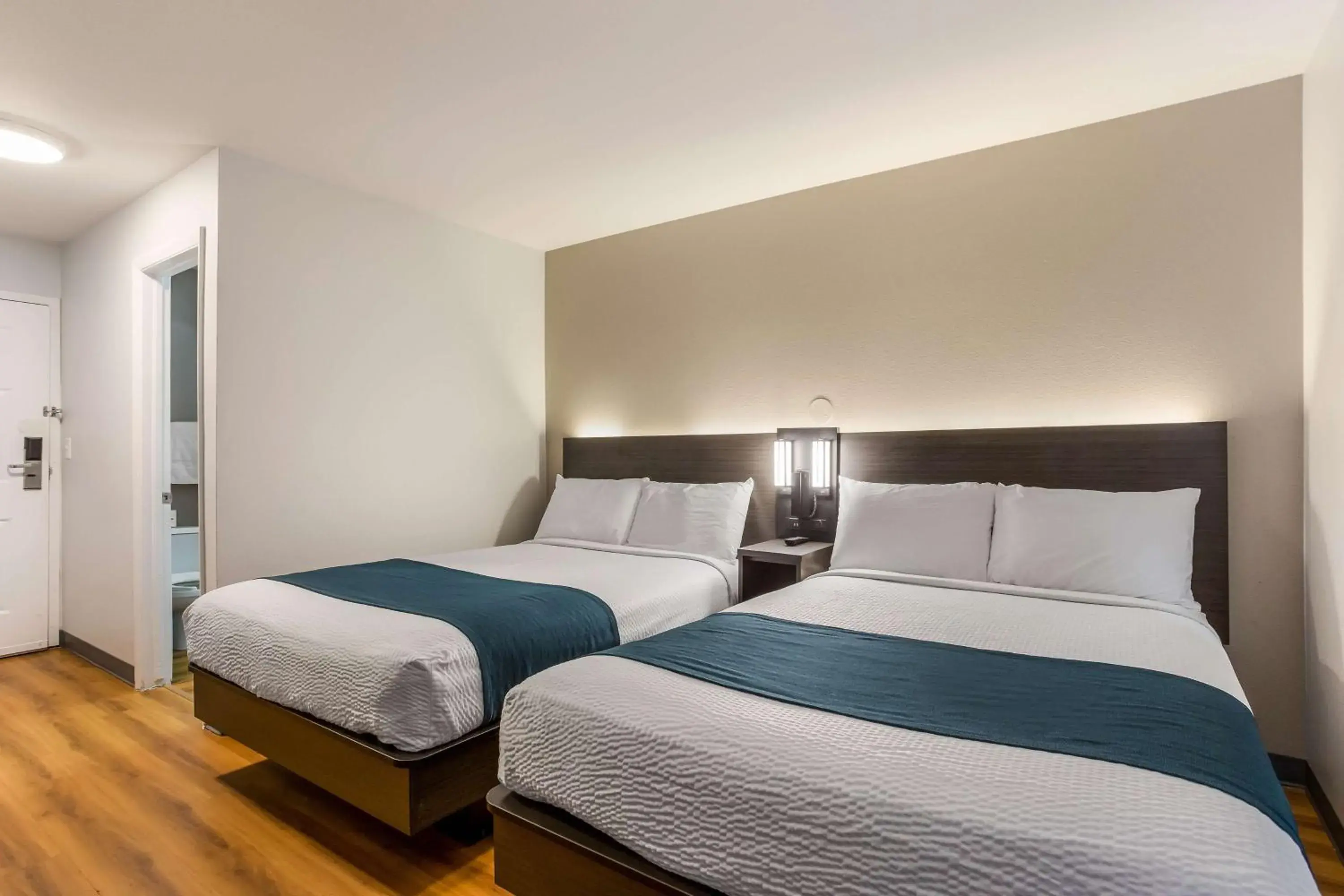 Photo of the whole room in Motel 6 Boise - Airport Photo of the whole room in Motel 6 Boise - Airport