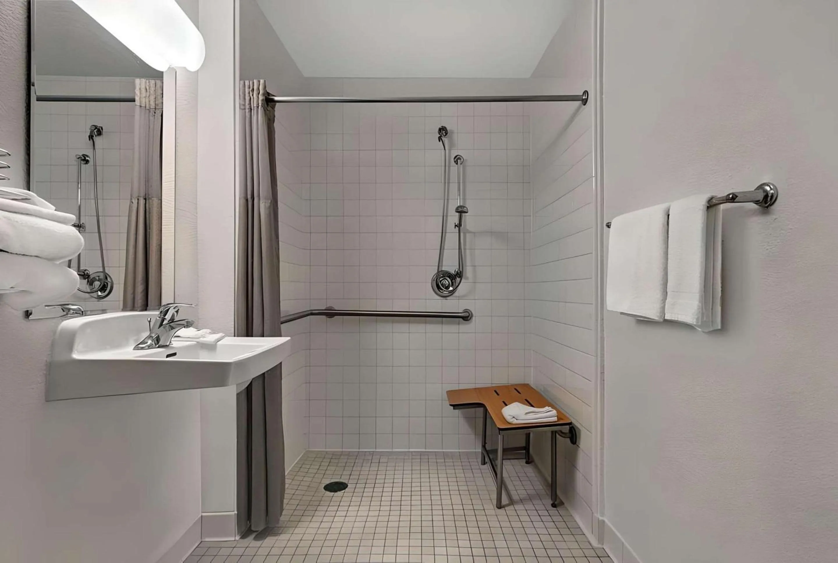 Bedroom in Park Inn by Radisson, San Jose