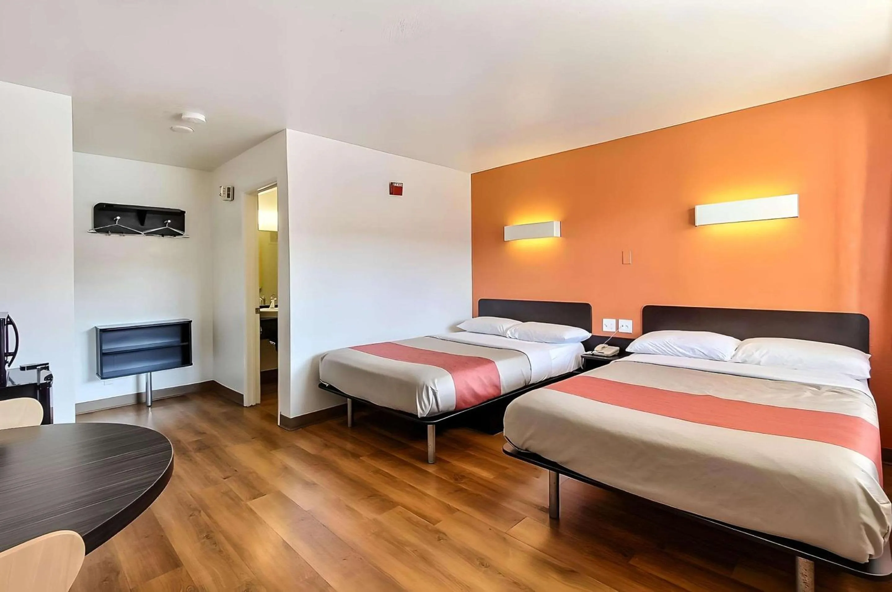 Photo of the whole room, Bed in Park Inn by Radisson, San Jose