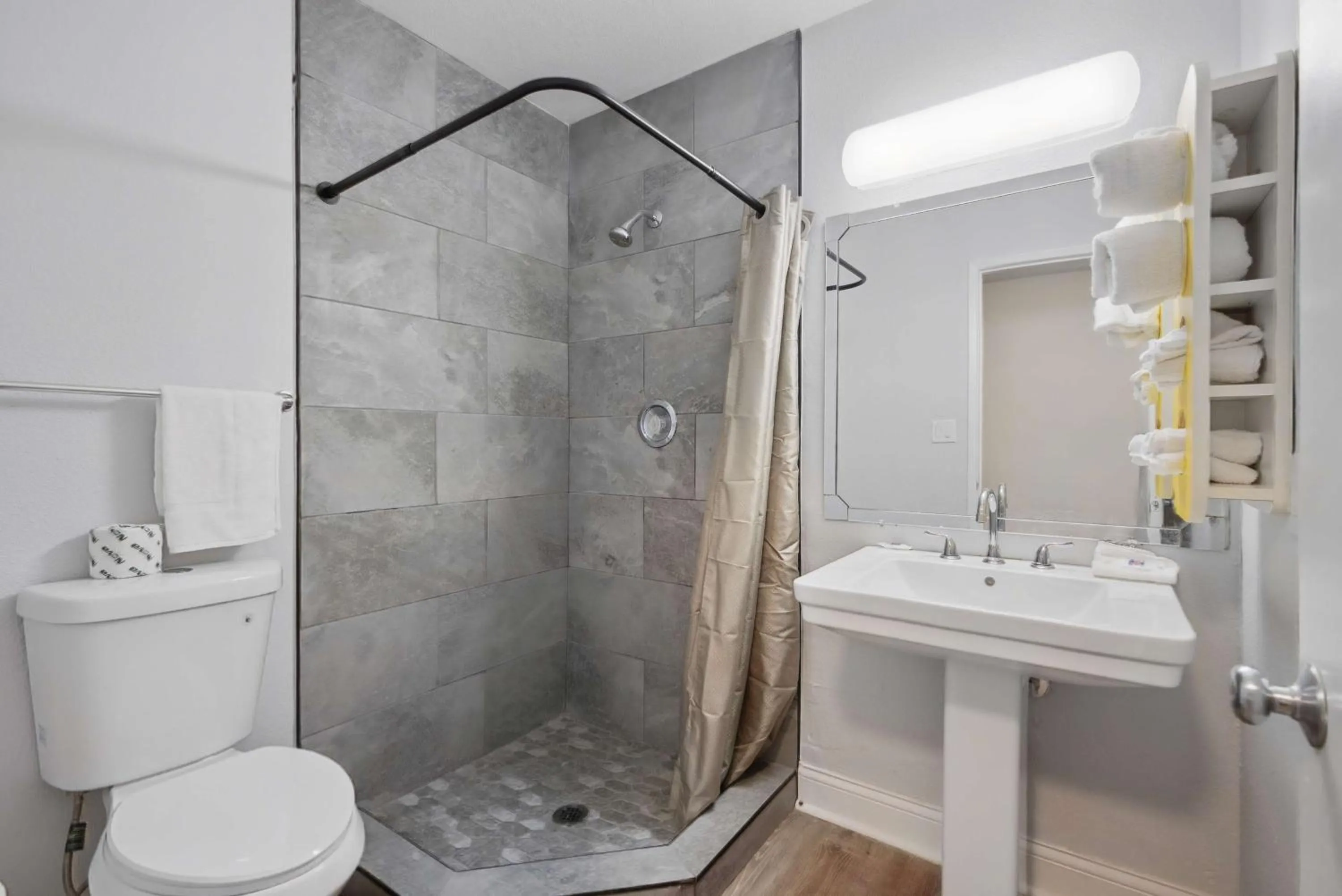 Bathroom in Motel 6-Normal, IL - Bloomington Area